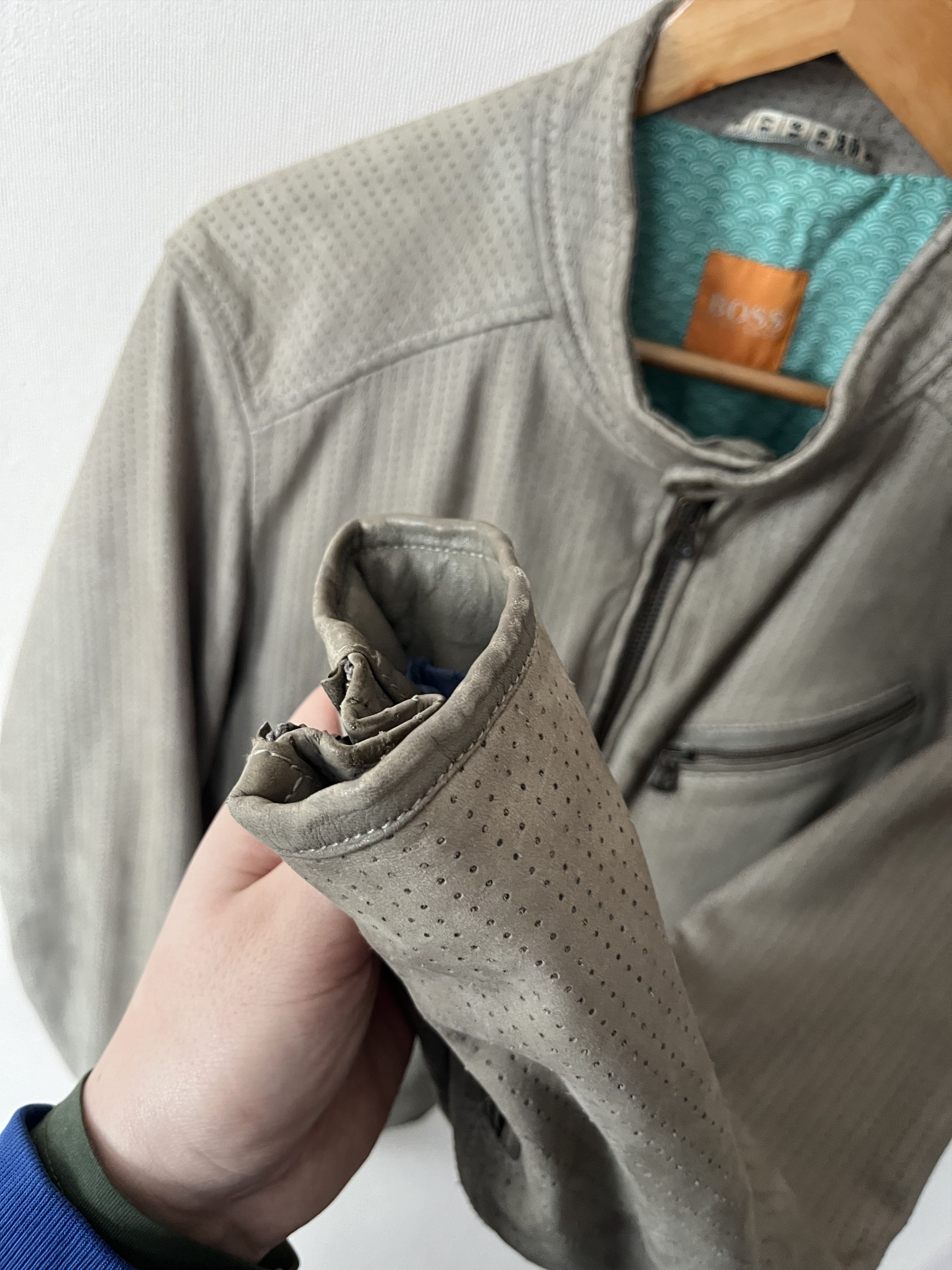 Hugo Boss HUGO BOSS Leather Jacket Beige Perforated Leather Julino S-M Size US S / EU 44-46 / 1 - 11 Thumbnail