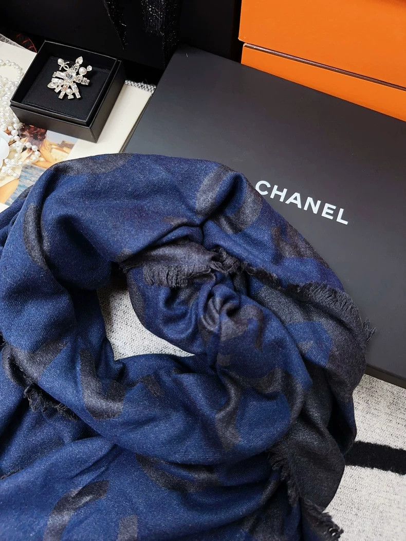 Chanel Chanel Dark blue and gray letter cashmere silk scarf Size ONE SIZE - 6 Thumbnail