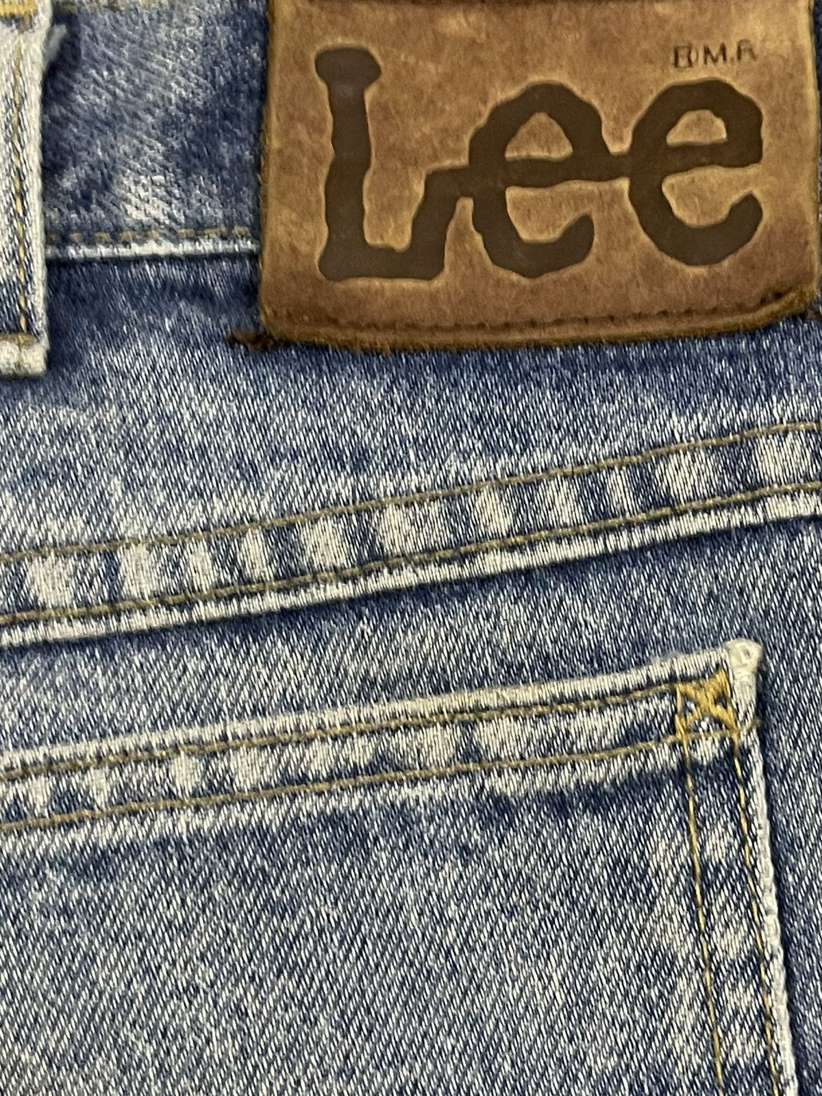 Lee Vintage 90s Lee Usa Blue Wash Distressed Baggy Jeans Size US 33 - 7 Thumbnail