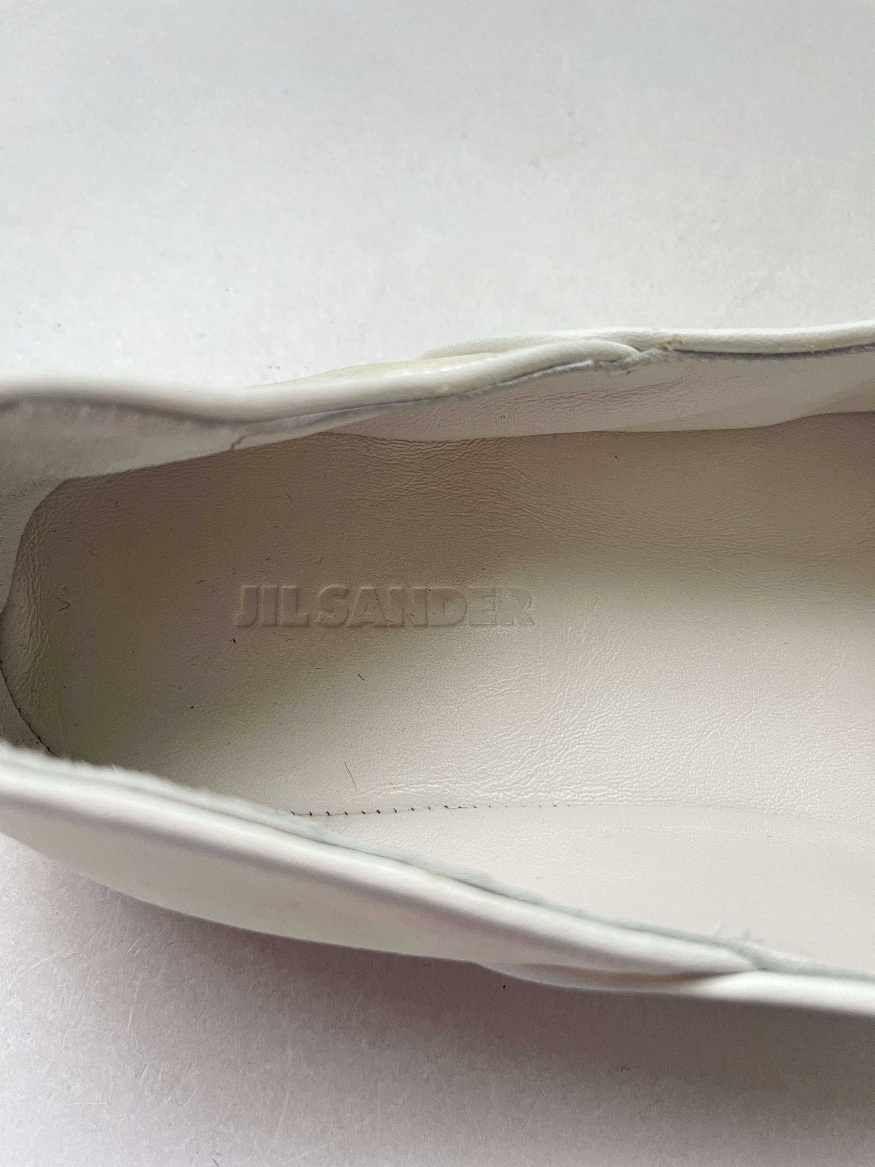Jil Sander ⚡️QUICK SALE⚡️Jil Sander Cream Pom Pom Slippers Ballerinas Size US 9 / IT 39 - 8 Thumbnail