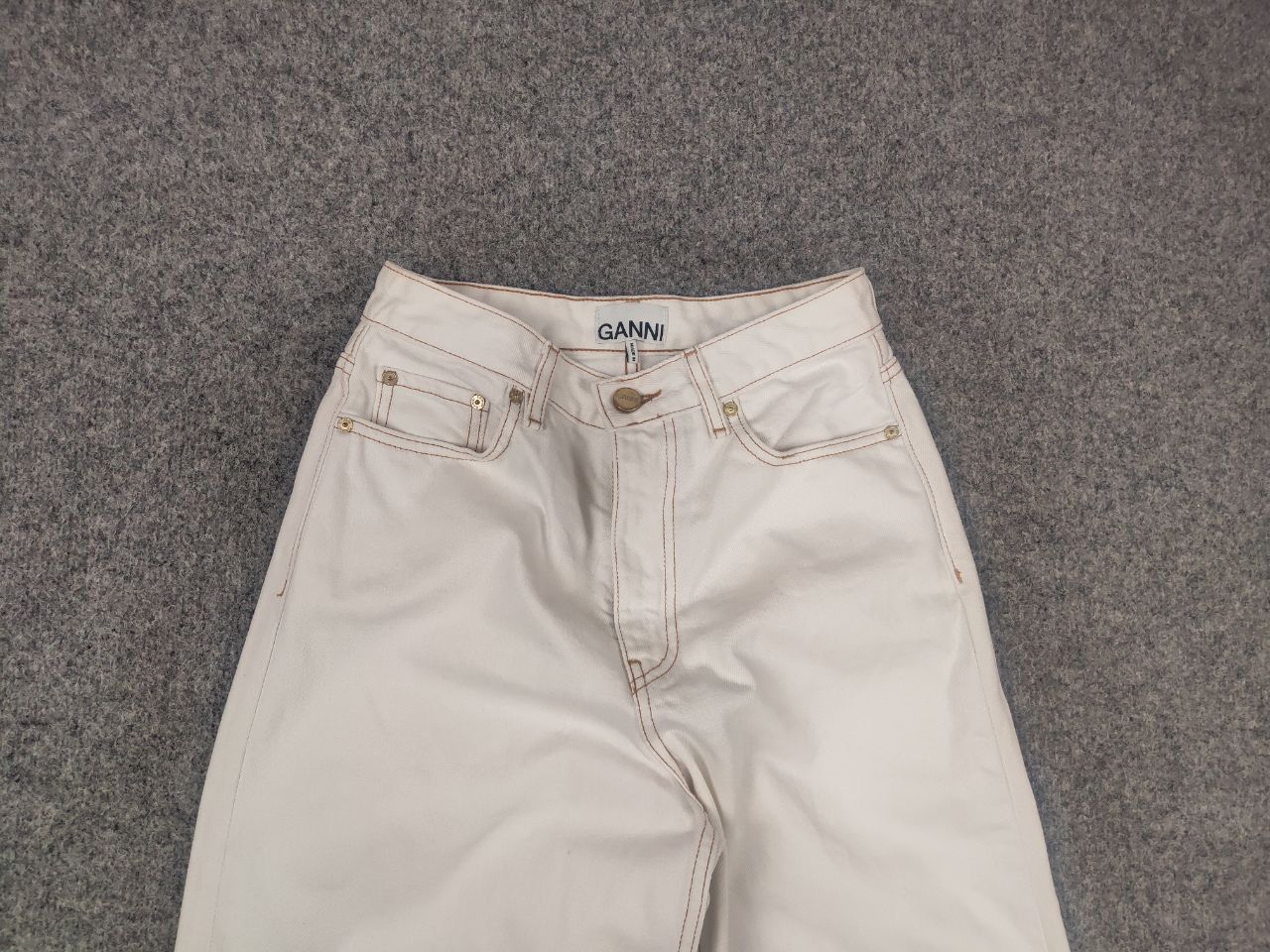 Ganni Ganni Design stary White Denim Barrel leg jeans Size 26" / US 2 / IT 38 - 11 Thumbnail