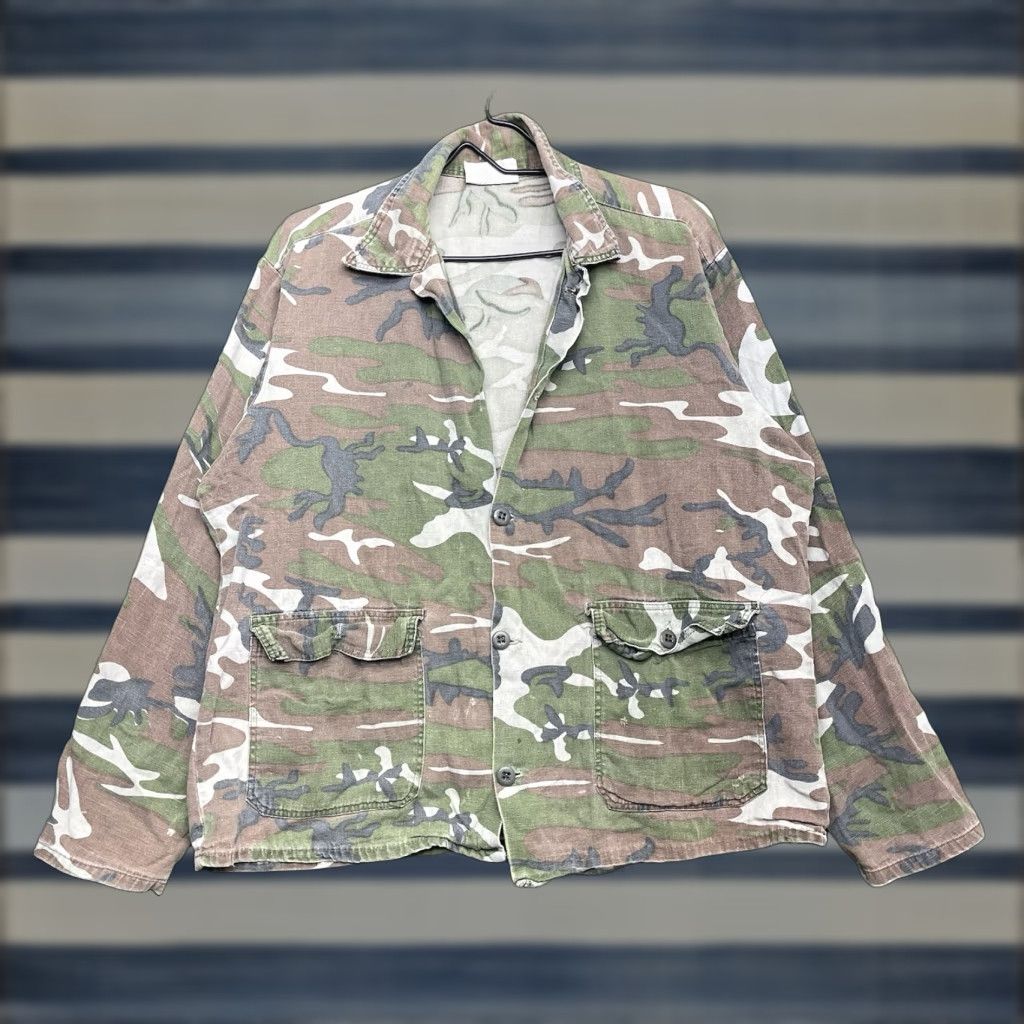 Vintage VINTAGE Chief Camouflage Hunting Jacket Mens L Brown Green 60s Button-Up Pockets Army Coat 60s Theme Mens Size US L / EU 52-54 / 3 - 1 Thumbnail