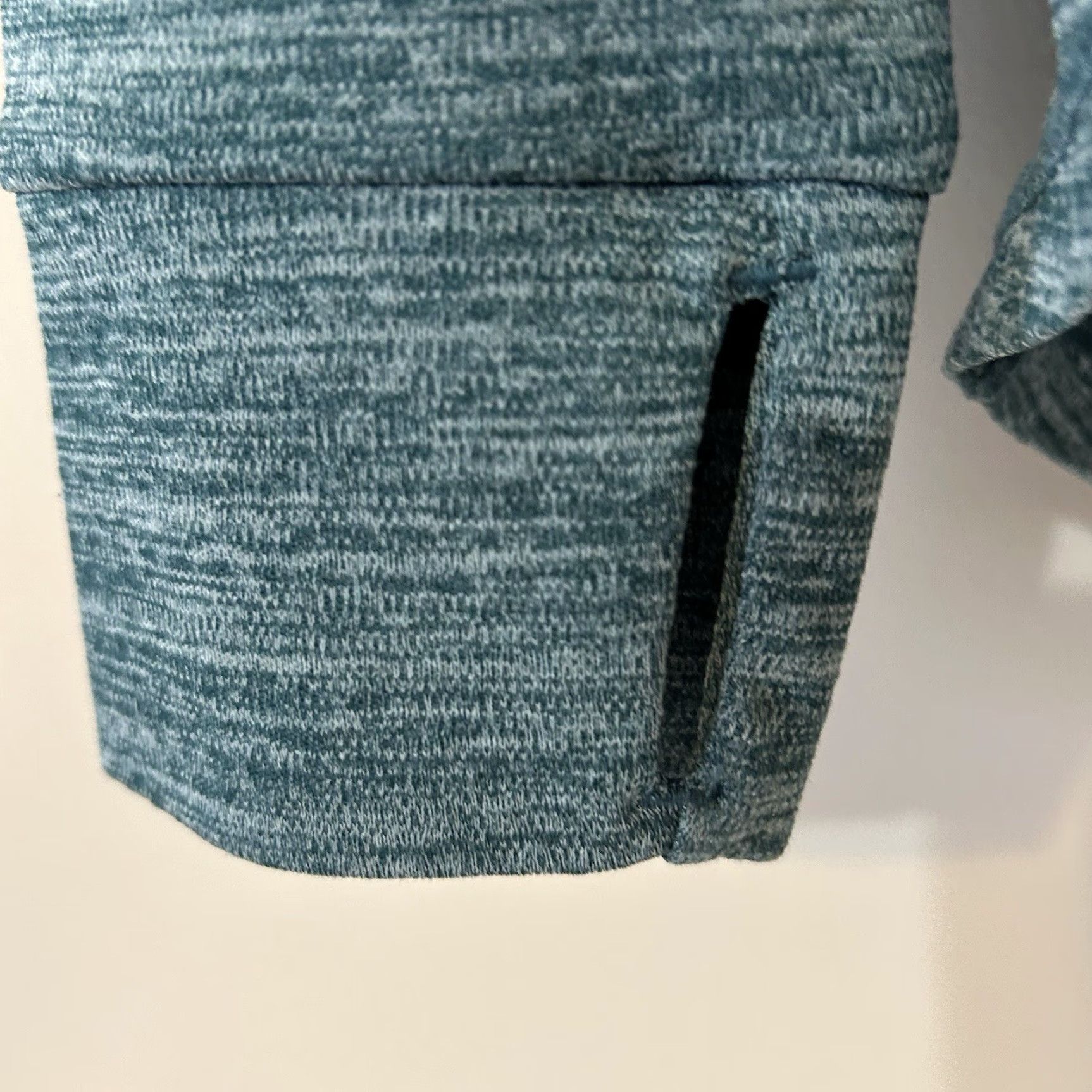 Vintage XERSION Slim Fit Long Sleeve Pullover Top Women Small Heather Green 1/4 Zip Pullover Lightweight Casual Sports Shirt Size S / US 4 / IT 40 - 7 Thumbnail