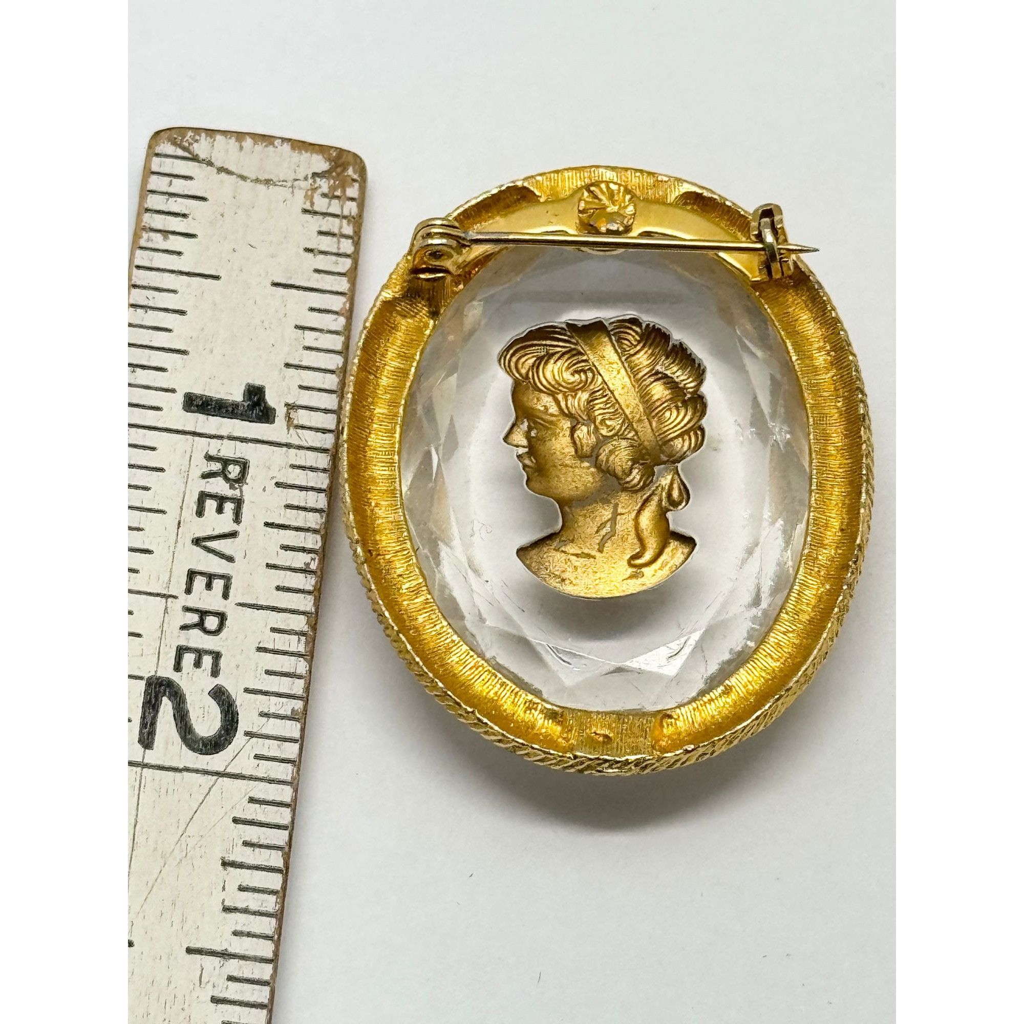 Vintage Vintage reverse intaglio glass cameo brooch pin Size ONE SIZE - 4 Thumbnail