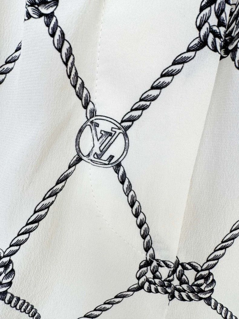 Louis Vuitton LV Silk Shorts in White with Pattern -2505 Size 36" / US 14 / IT 50 - 2 Thumbnail