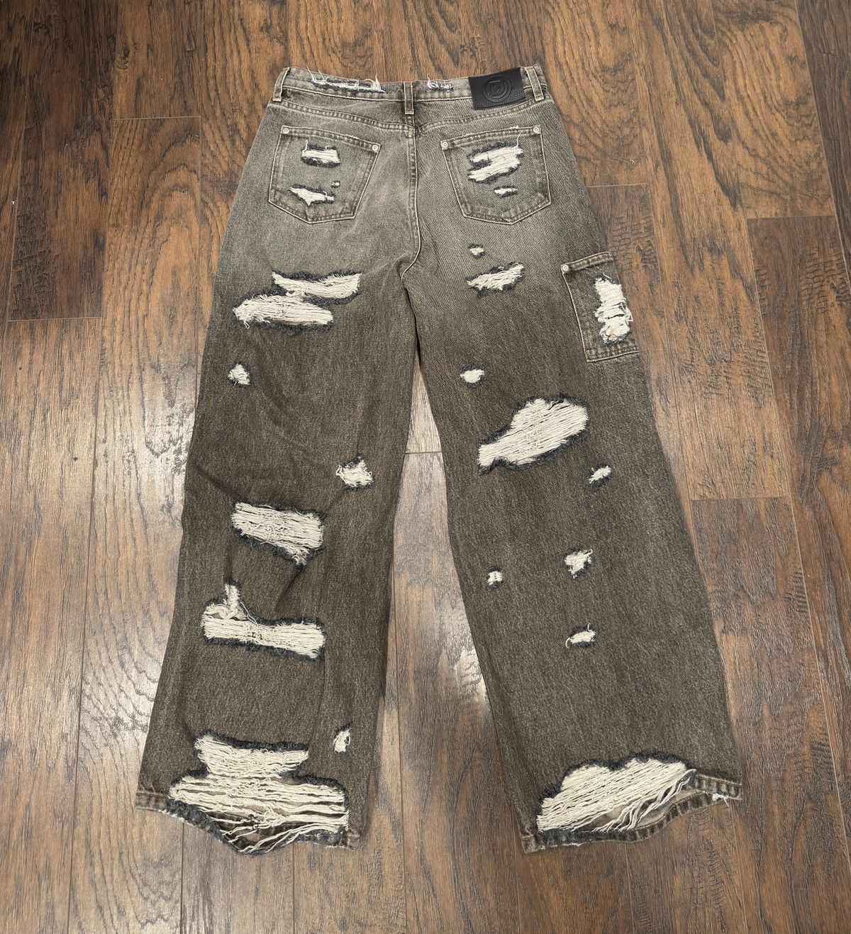 Japanese Brand DISCONTD Destroyed Bistre Denim Size US 32 / EU 48 - 2 Thumbnail