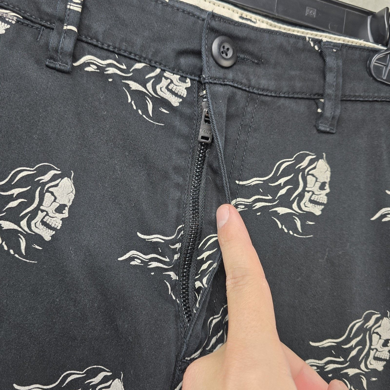 Vans Vans Chino Skater Pants 33 (Fits 34x30) Skulls Reaper AOP Size US 33 - 3 Thumbnail