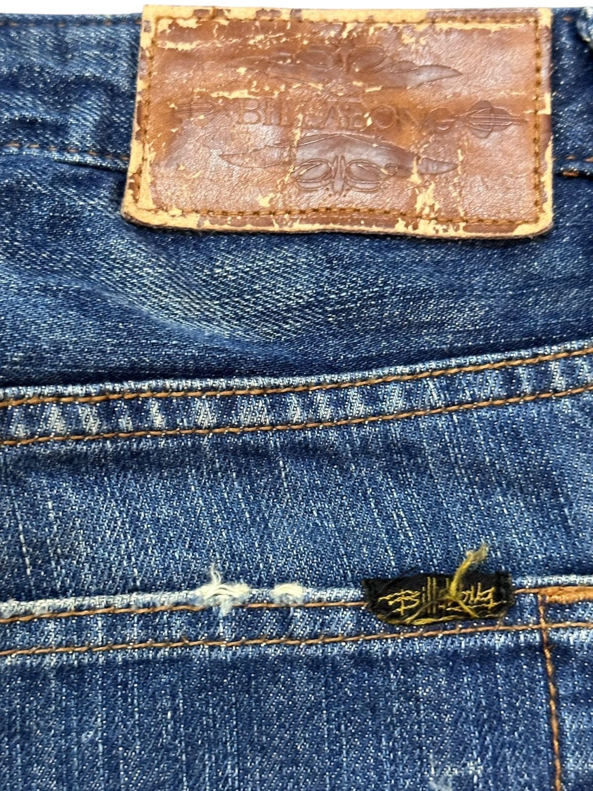 Billabong Vintage Billabong Skater Grunge Distressed Denim Size US 33 - 9 Thumbnail