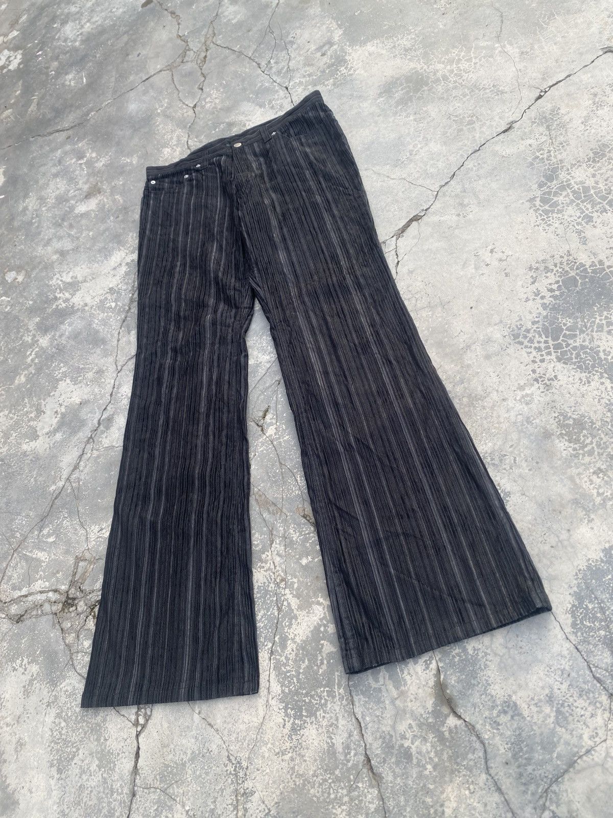 Tornado Mart MODERN LOVERS TORNADO MART Black Velvet Corduroy Flared Size US 32 / EU 48 - 1 Thumbnail