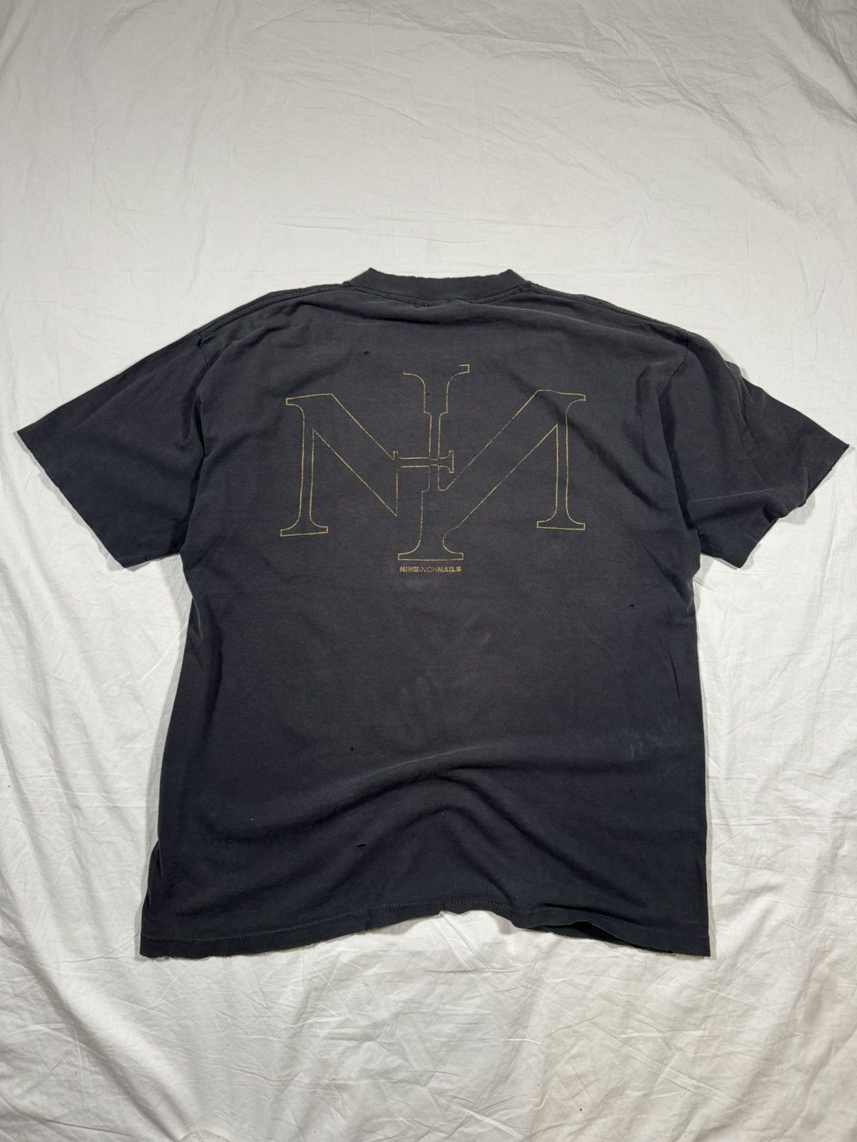 Band Tees Vintage Rare 90s Nine Inch Nails Sin Thrashed Faded Band Tee Size US XL / EU 56 / 4 - 10 Thumbnail