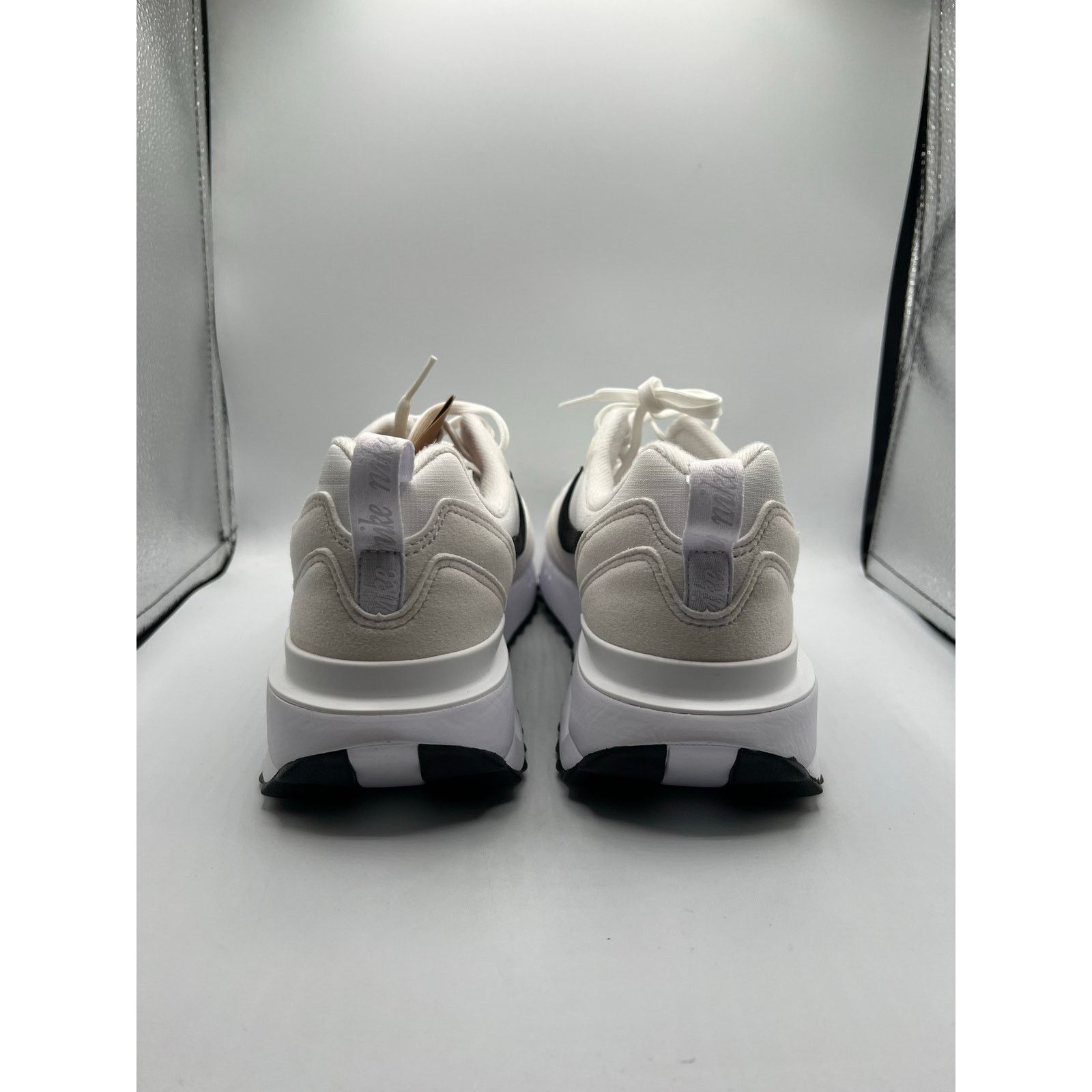 Nike Nike Air Max Dawn “White Total Orange” size 5 women’s Size US 5 / IT 35 - 4 Thumbnail