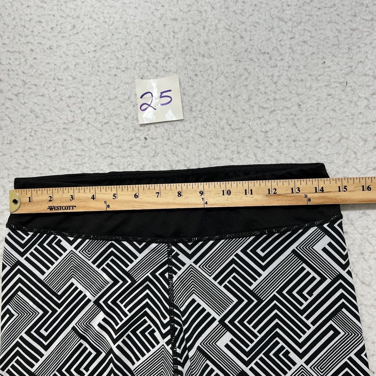 Other Rue21 XL Pull On Black White Geometric Leggings Yoga Pants Size 40" / US 18 - 8 Thumbnail