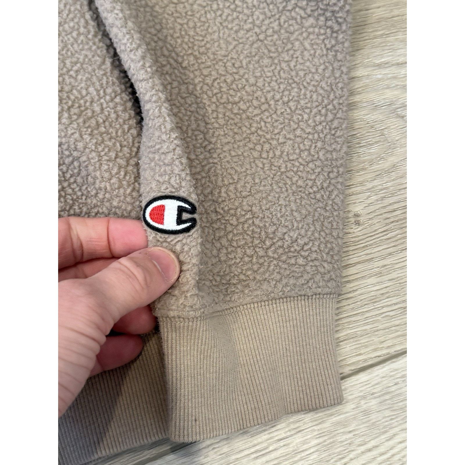 Champion Champion Front Zipper Pocket Fuzzy Sherpa Sweatshirt Small Size US S / EU 44-46 / 1 - 3 Thumbnail