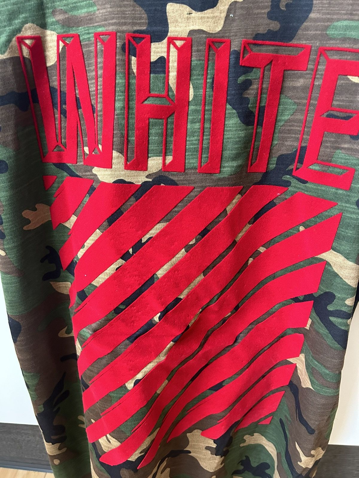 Off-White Slightly oversized OFF-WHITE Camo tee size S brand new Size US S / EU 44-46 / 1 - 2 Thumbnail