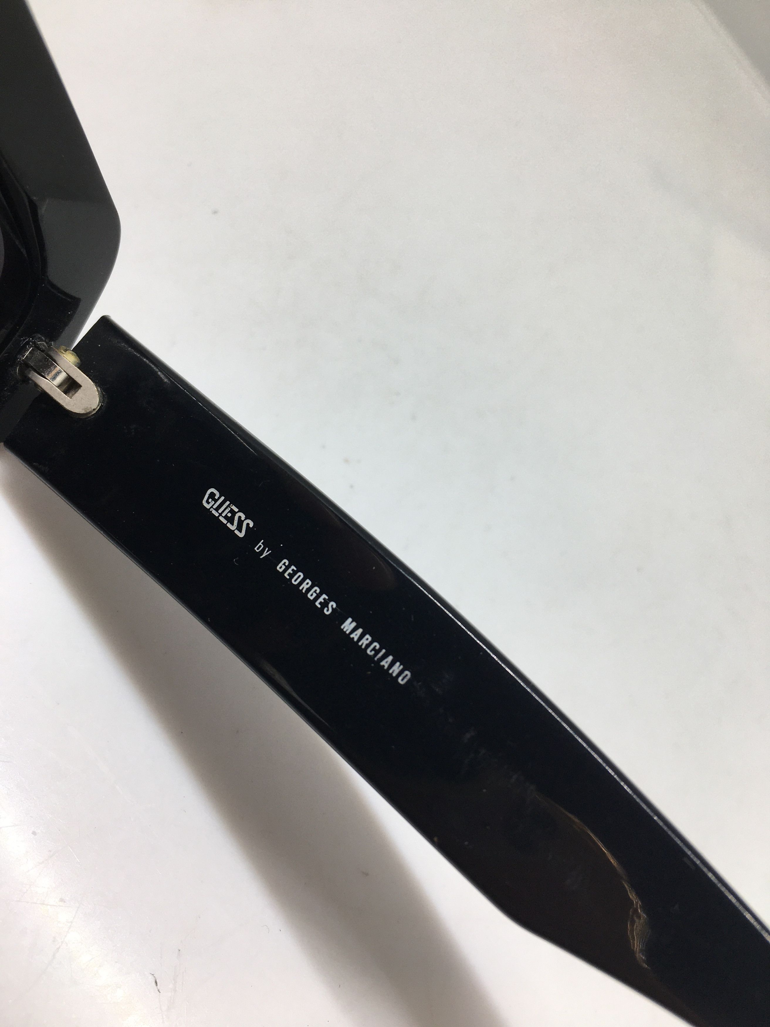 Guess Vintage Guess by George Marciano Model 147 Sunglasses Frame Size ONE SIZE - 5 Thumbnail