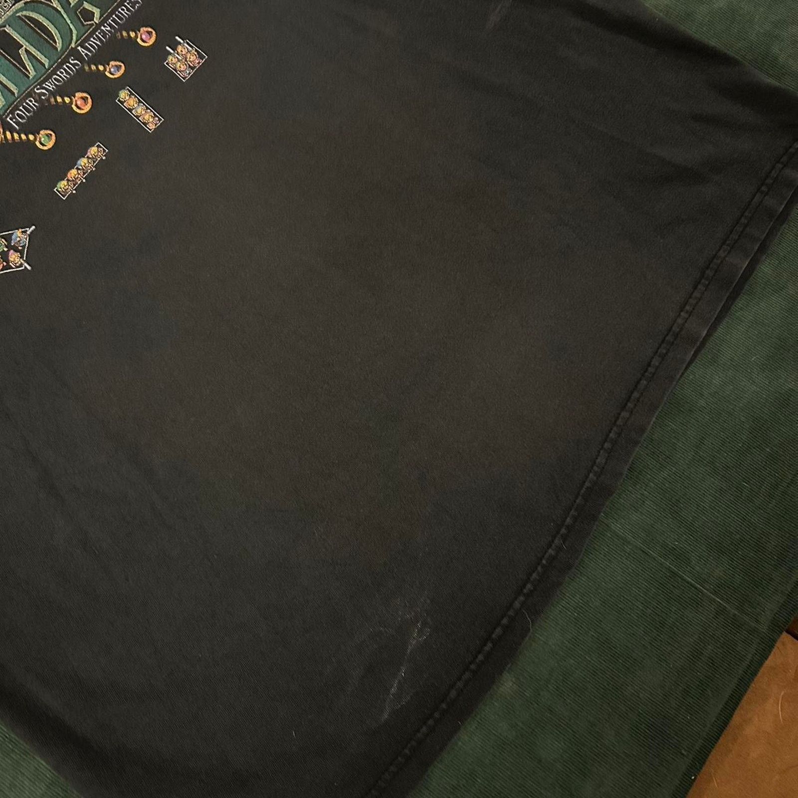 Hanes vintage zelda graphic tee Size US L / EU 52-54 / 3 - 7 Thumbnail