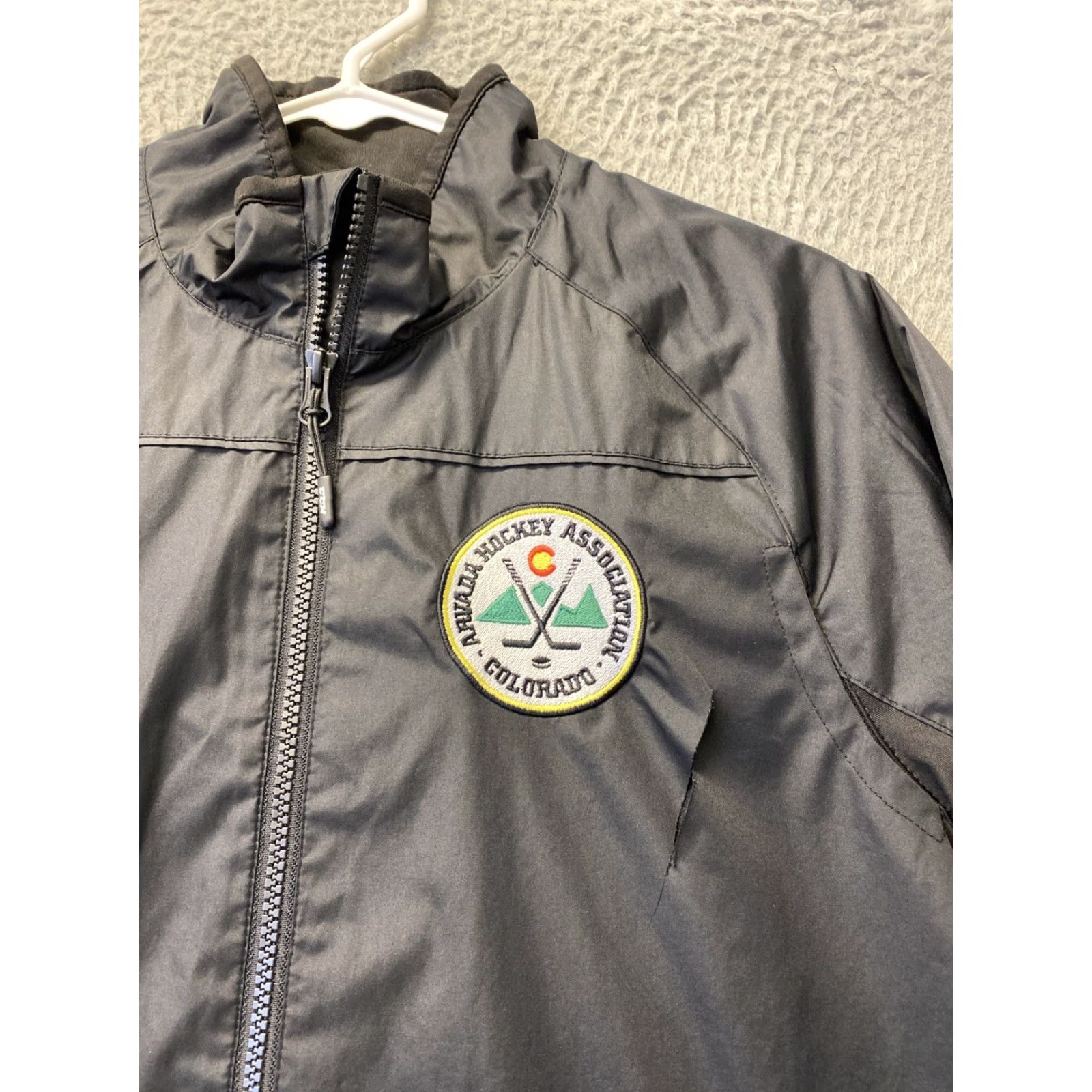 Vintage VINTAGE CCM Nylon Windbreaker Jacket Men Small Black Arvada Hockey 90s-00s Size US S / EU 44-46 / 1 - 3 Thumbnail