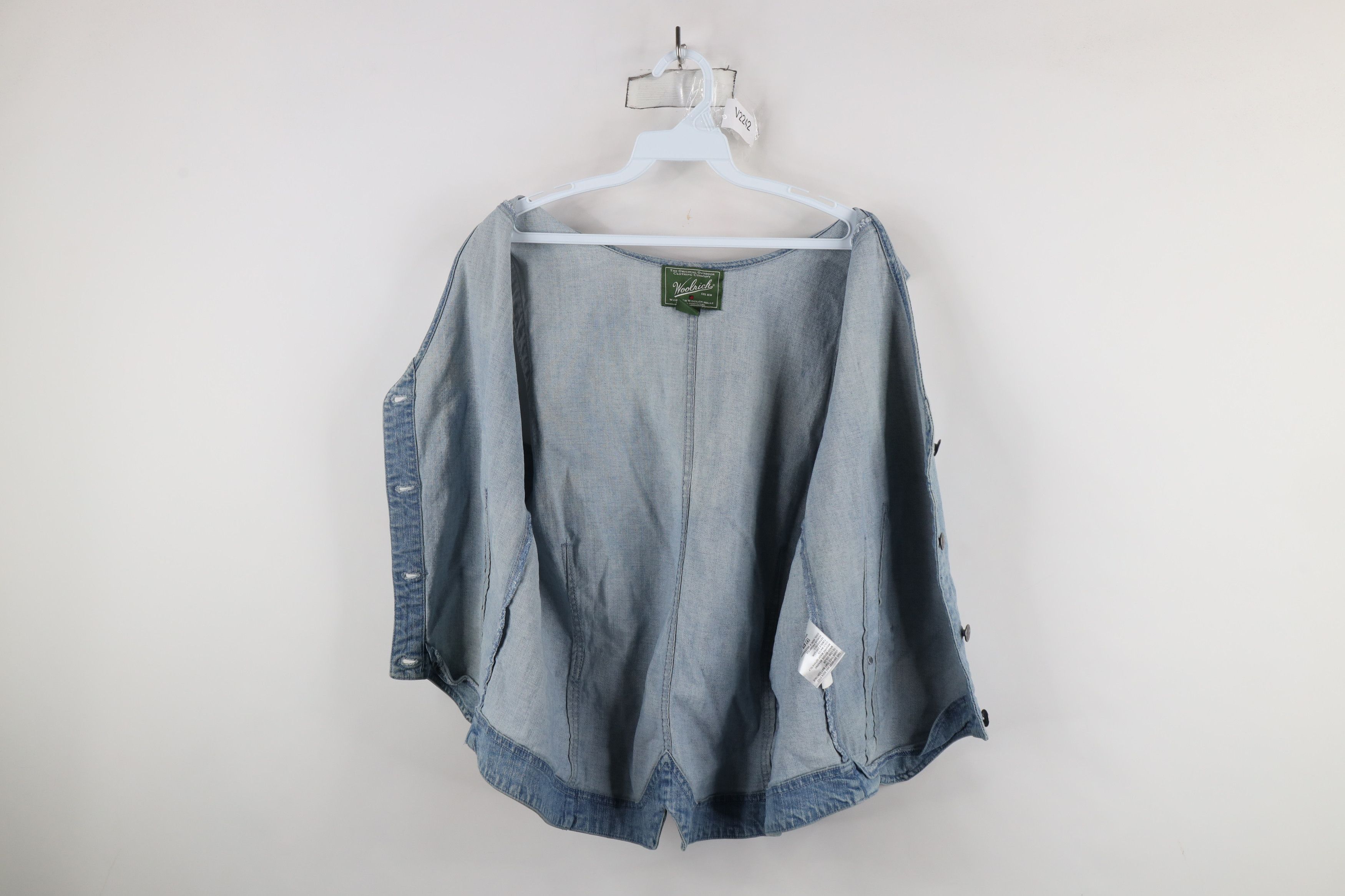 Vintage × Woolrich Woolen Mills Vintage 90s Woolrich Spell Out Denim Jean Vest Jacket Blue Size XL / US 12-14 / IT 48-50 - 7 Thumbnail