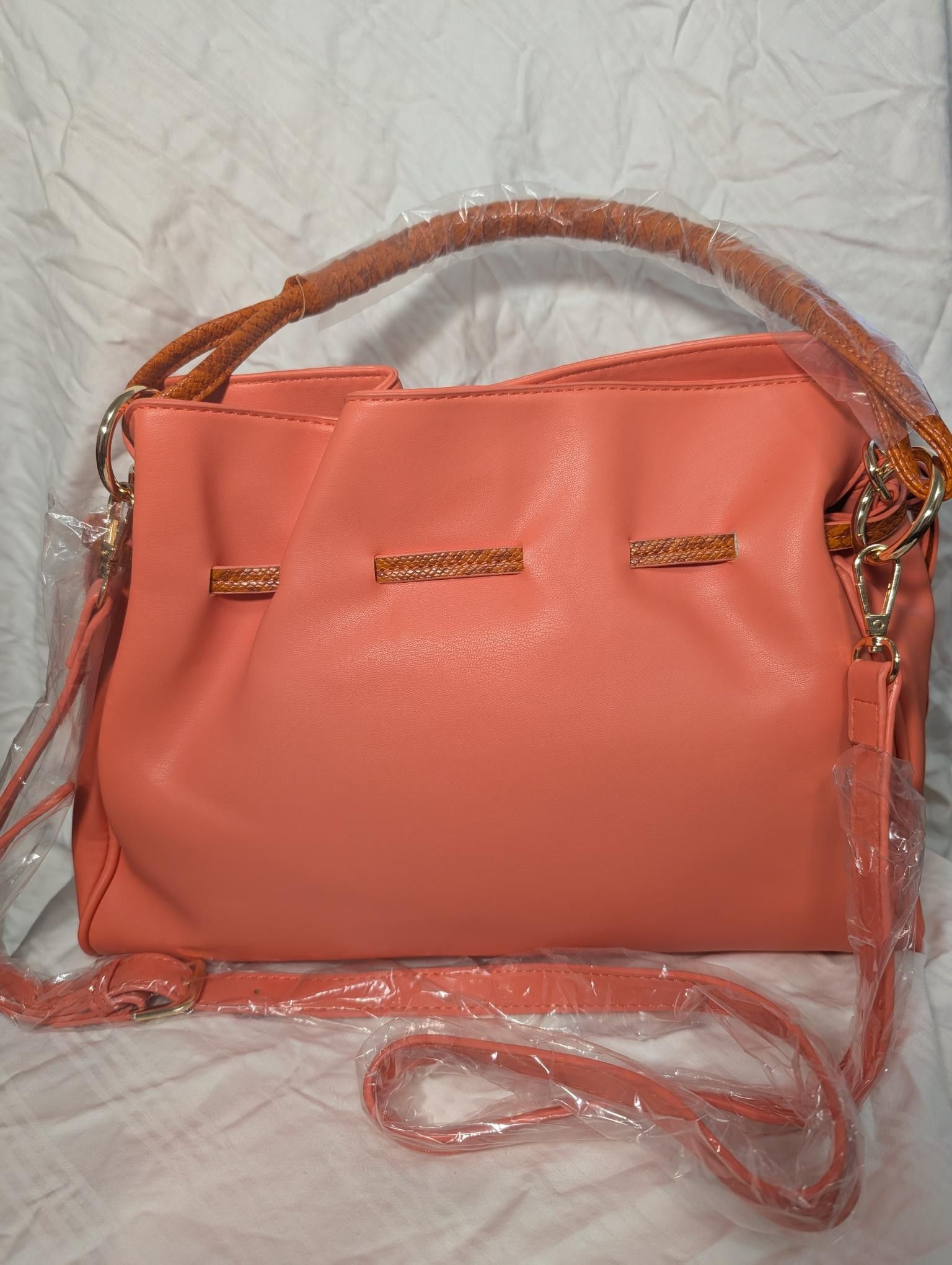 Badgley Mischka *New with Tags* Badgley Mishka Dumpling Crossbody Size ONE SIZE - 2 Thumbnail