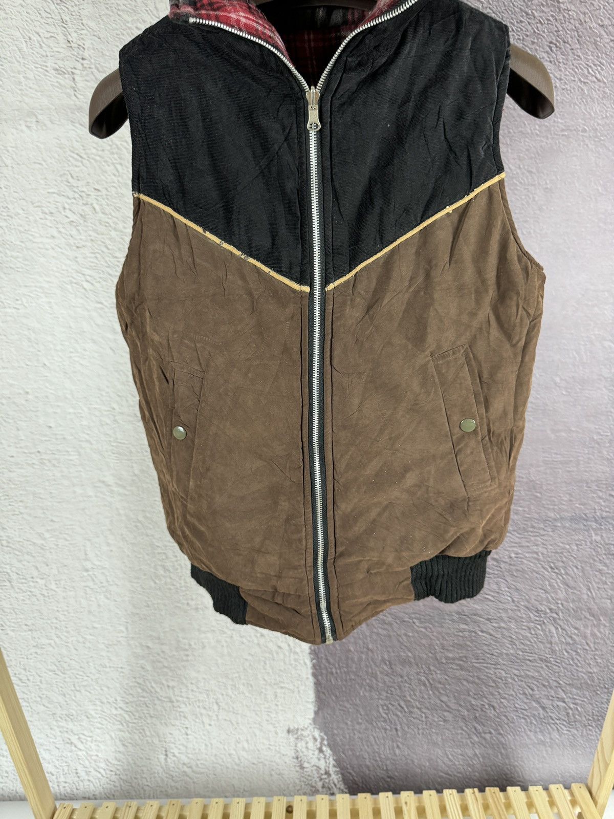 Untitled Artworks Artworks Insight Co. Ltd Japan reversible check velvet vest Size US M / EU 48-50 / 2 - 15 Thumbnail