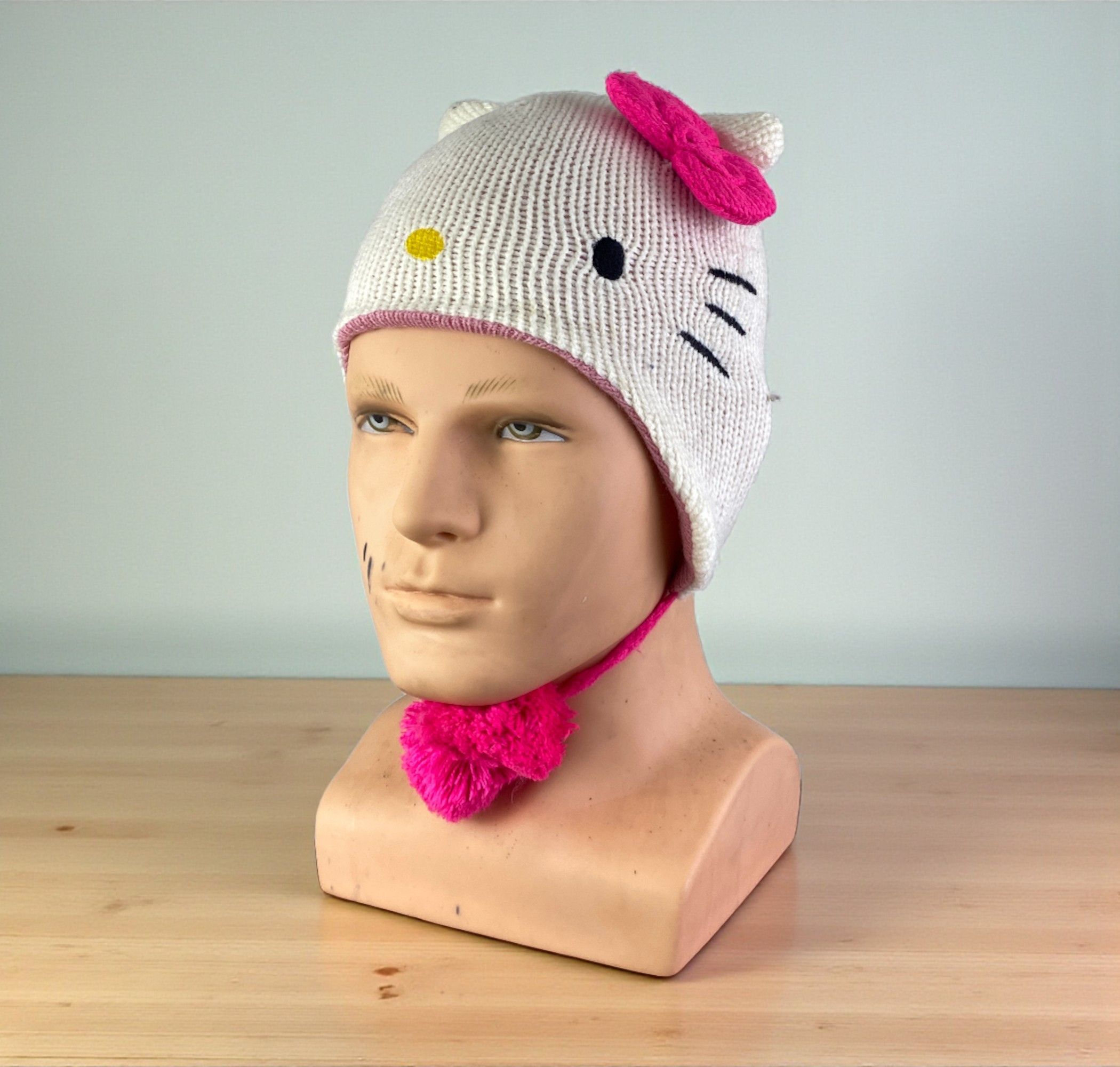 Japanese Brand Hello Kitty Beanie / Winter Hat / Snow Cap BA0199 Size ONE SIZE - 1 Thumbnail