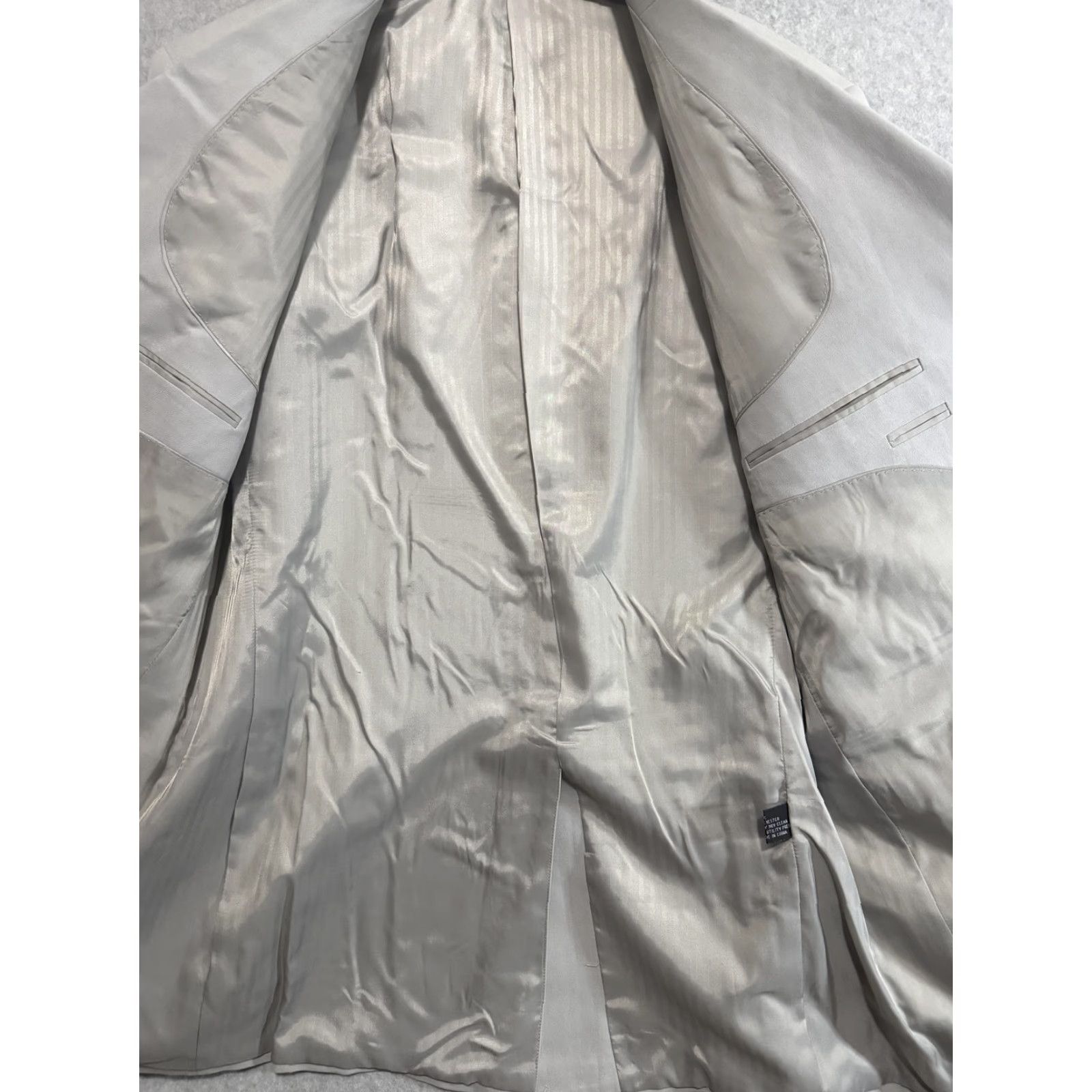 Vintage Island Silk Sport Coat Mens 48L Beige 100% Silk Herringbone Long Jacket Size US M / EU 48-50 / 2 - 7 Thumbnail
