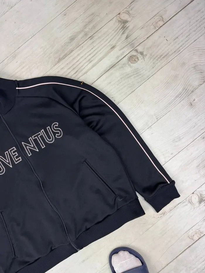 Nike Vintage Nike Juventus 2006 2007 Training Track Jacket Soccer Size US XL / EU 56 / 4 - 2 Thumbnail