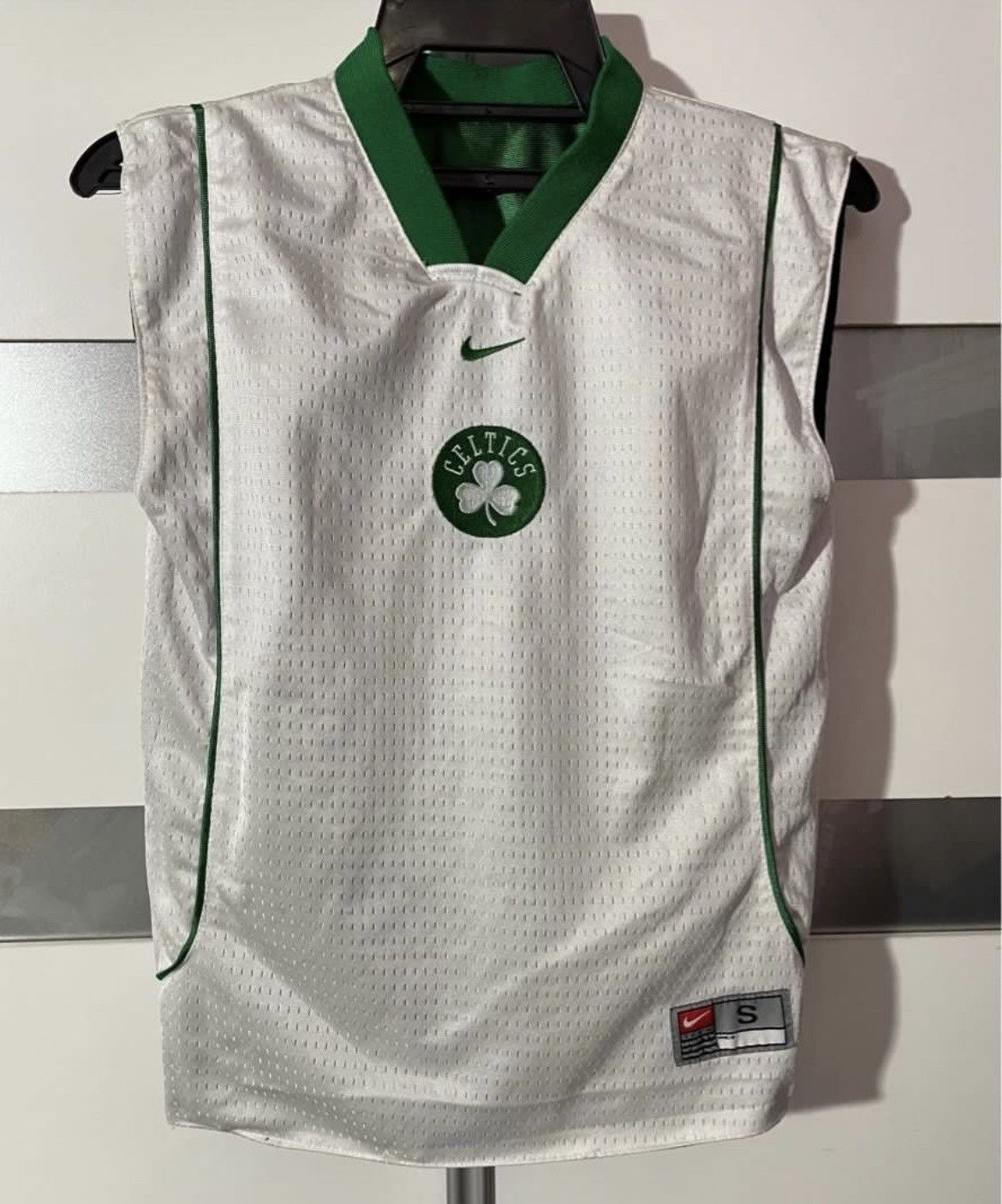 Nike × Vintage Vintage Nike Celtics REVERSIBLE Tank top jersey NBA BASKET Size US XXS / EU 40 - 6 Thumbnail