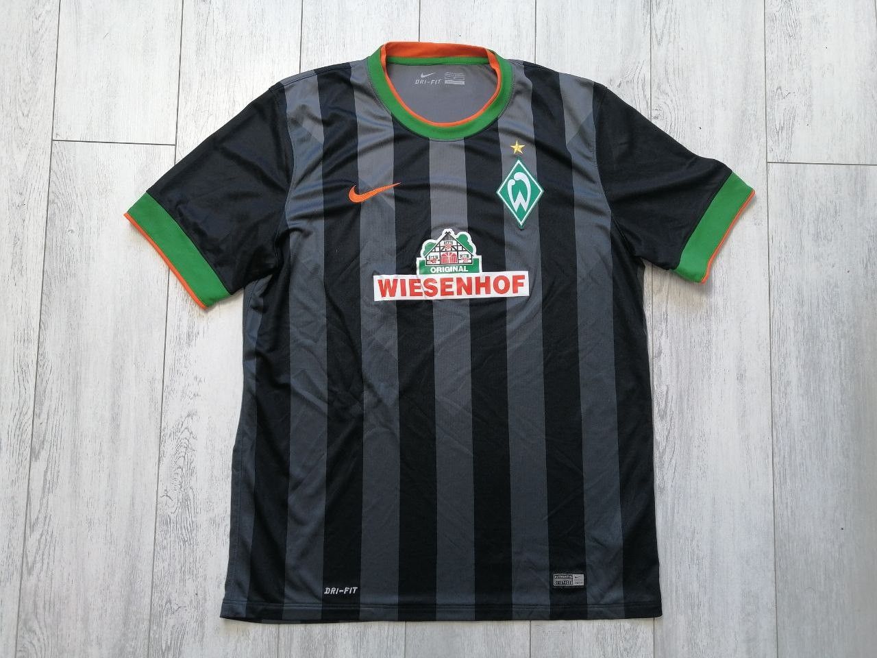 Nike Werder Bremen 2014-15 Away Football Shirt Nike Jersey Size L Size US L / EU 52-54 / 3 - 1 Thumbnail