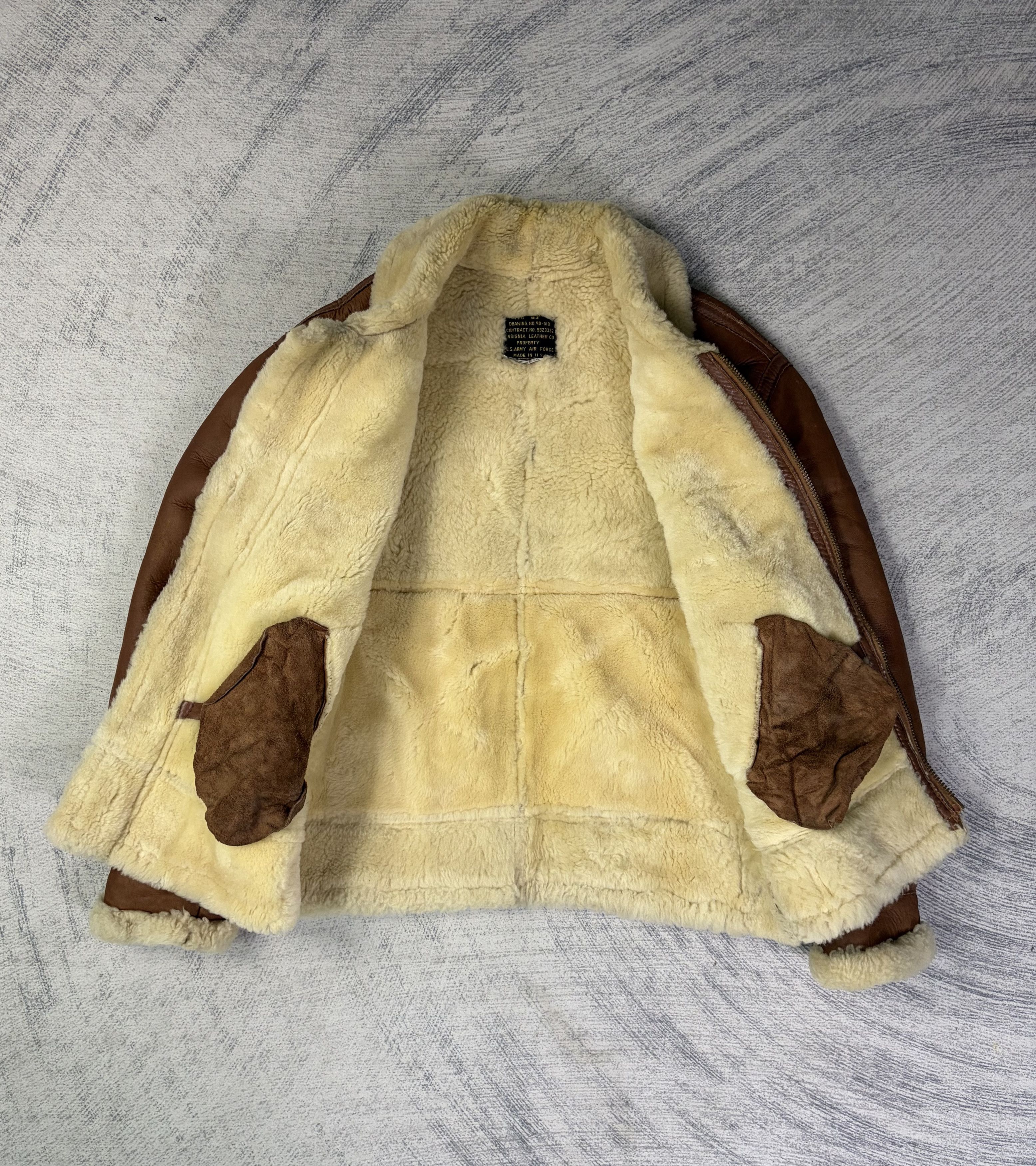 Genuine Leather Vintage B3 USAF USA Insignia Leather SheepSkin Jacket Size US M / EU 48-50 / 2 - 15 Thumbnail