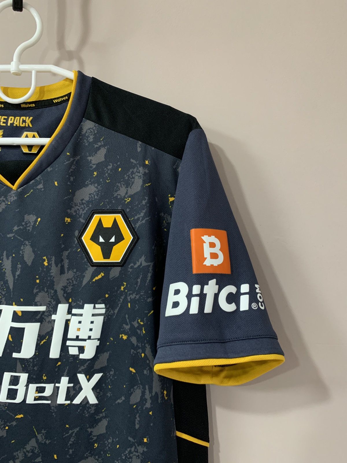 Other Wolverhampton 2021 Away Football Shirt Castore Soccer Jersey Size US M / EU 48-50 / 2 - 4 Thumbnail