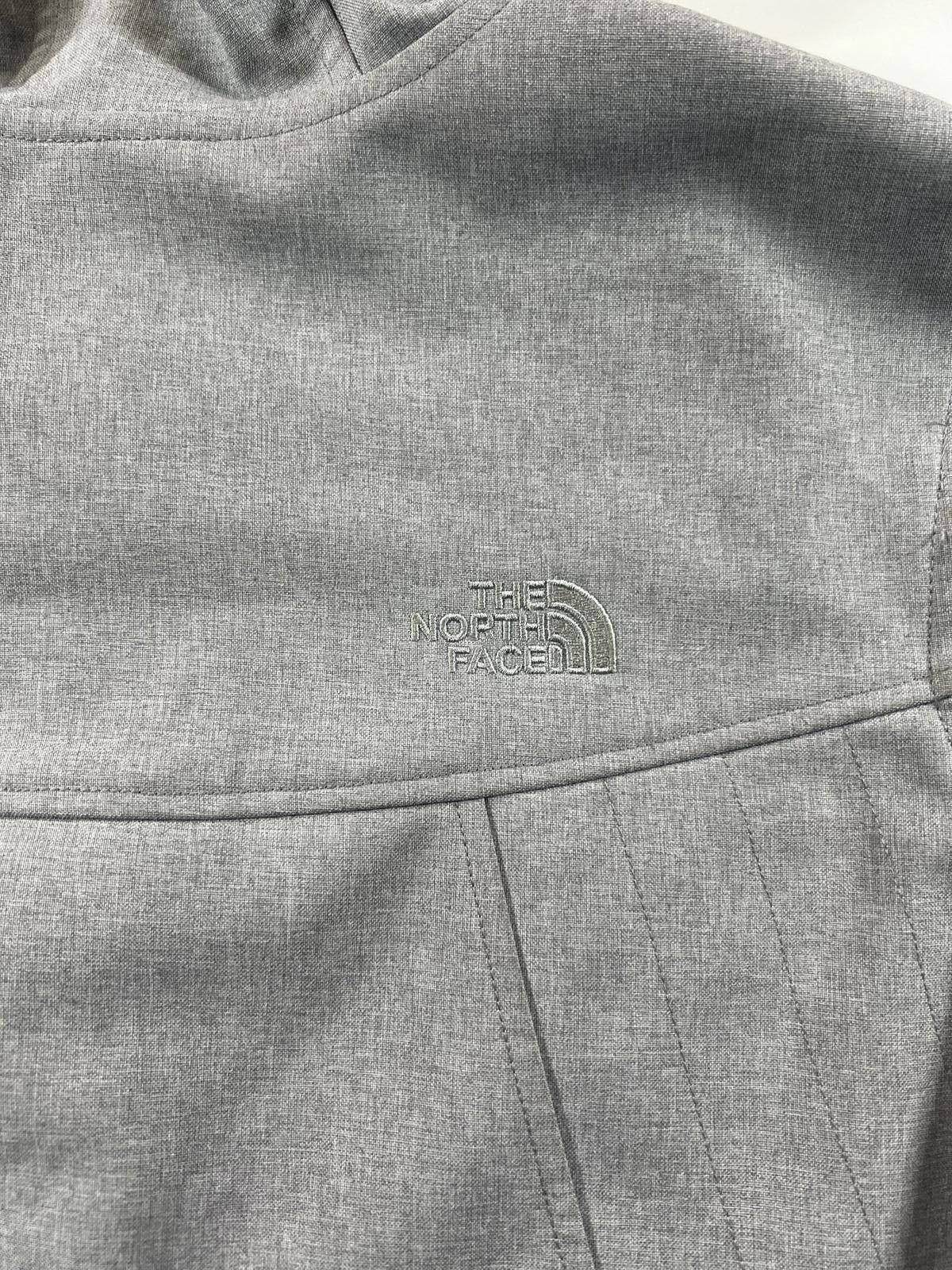 The North Face The North Face Gray Softshell Hooded Jacket women’s S Size US M / EU 48-50 / 2 - 9 Thumbnail