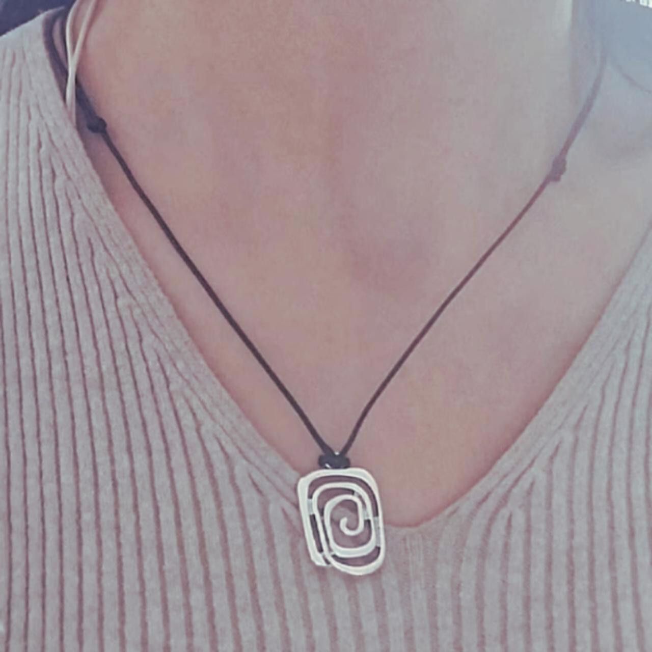 Other Retro Spiral Pendant Leather Rope Necklace Size ONE SIZE - 3 Thumbnail