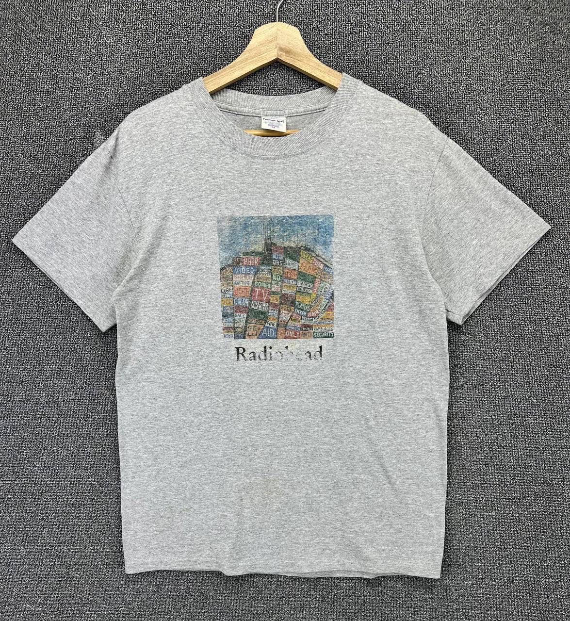 Band Tees Vintage Y2K Radio Head Punk Rock Band Tees T Shirts Size US M / EU 48-50 / 2 - 1 Thumbnail