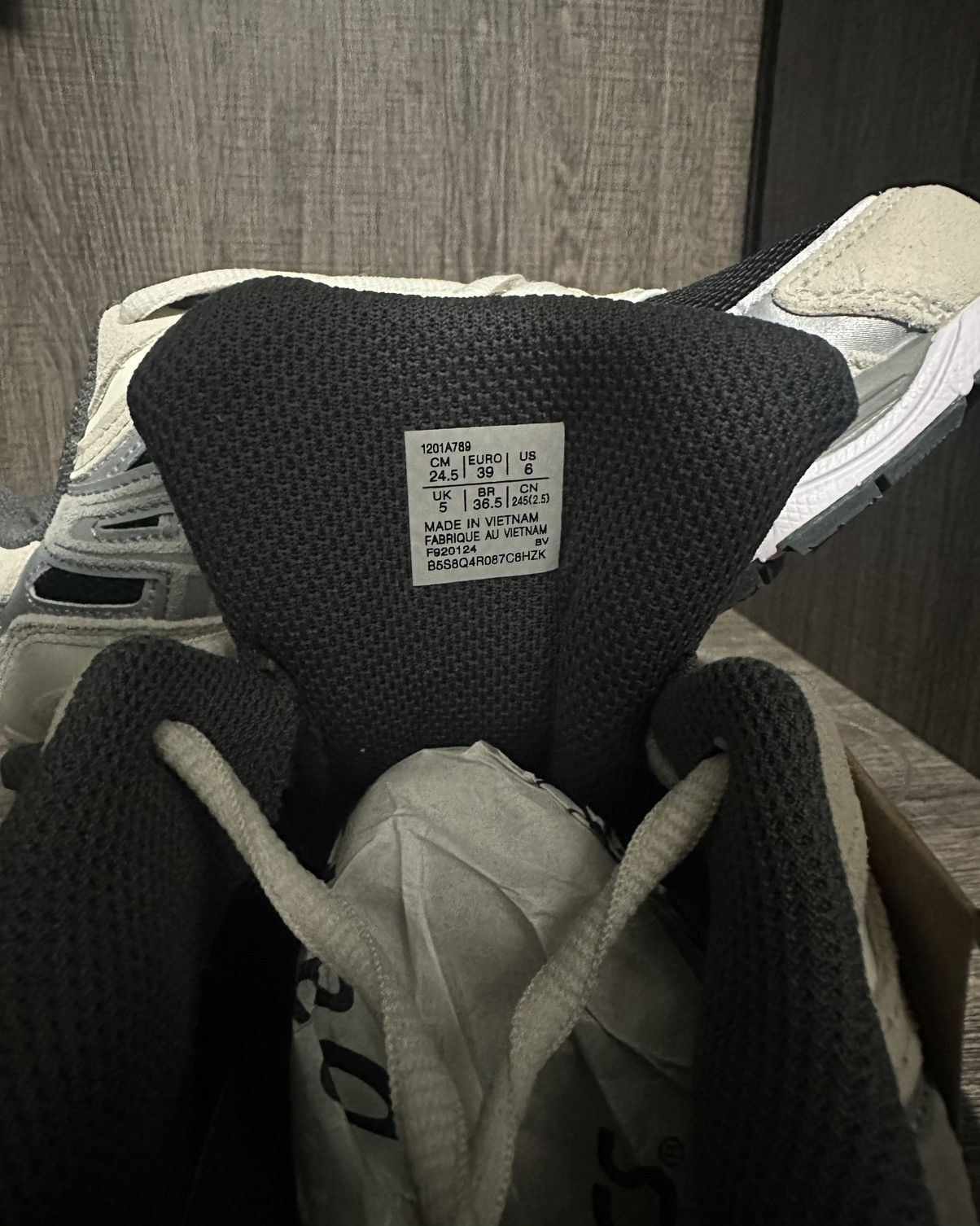 Asics Asics Gel Size US 6 / EU 39 - 3 Thumbnail