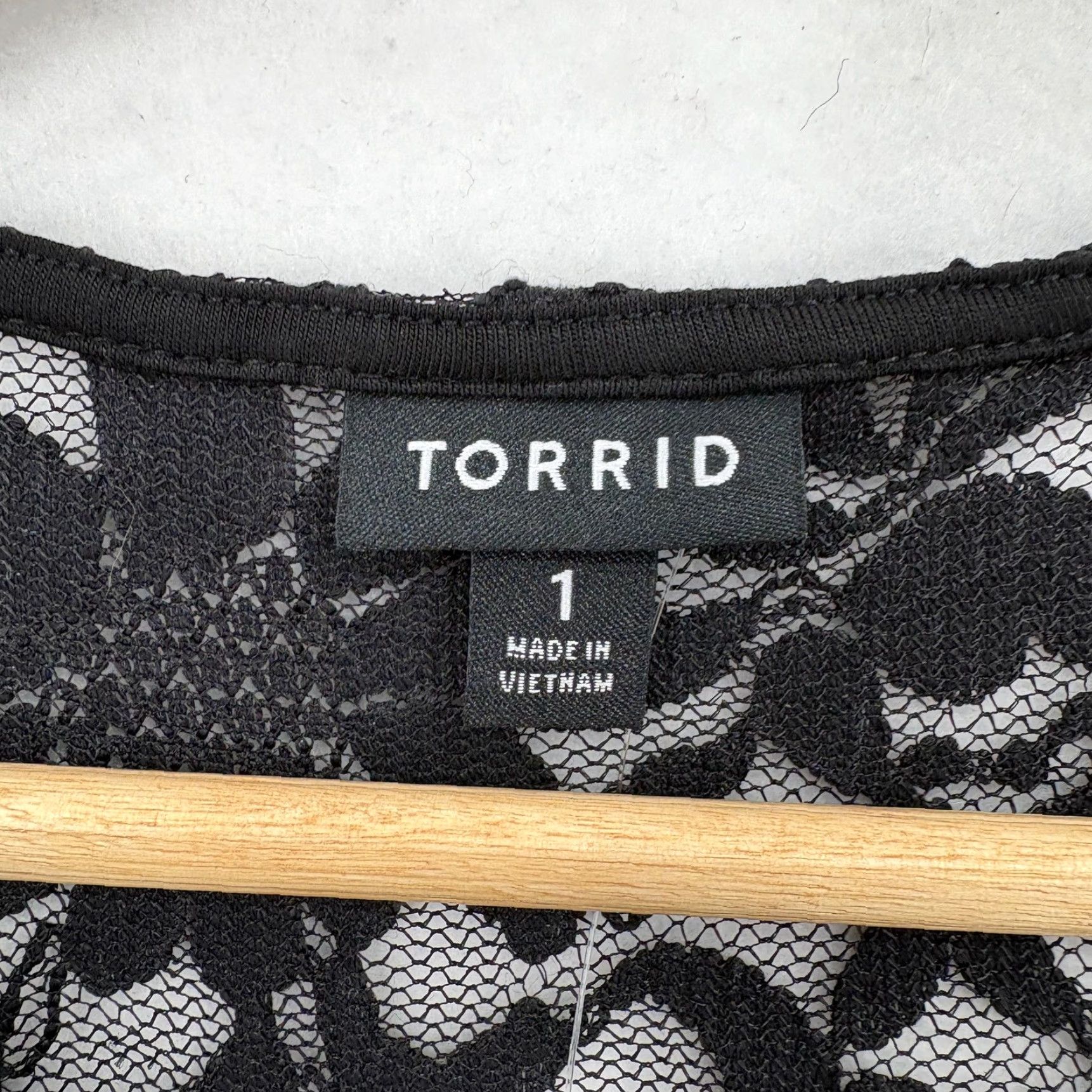 Torrid Torrid Shirt Womens 1X Black Sheer Stretch Lace Floral Crew Neck Tee Whimsy Goth Size XL / US 12-14 / IT 48-50 - 3 Thumbnail