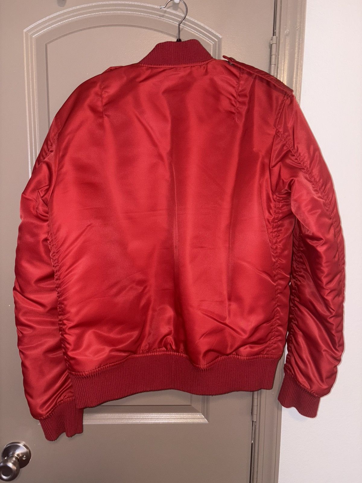 Saint Laurent Paris Saint Laurent Red Silk Bomber Jacket size 48 Size US M / EU 48-50 / 2 - 2 Thumbnail