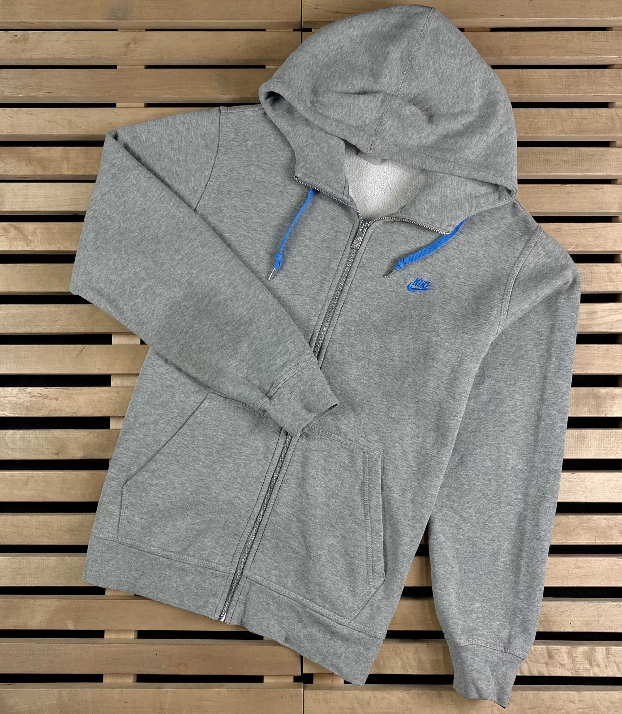 Nike × Vintage Men’s Hoodie Full Zip Nike Vintage Size L Size US L / EU 52-54 / 3 - 1 Thumbnail