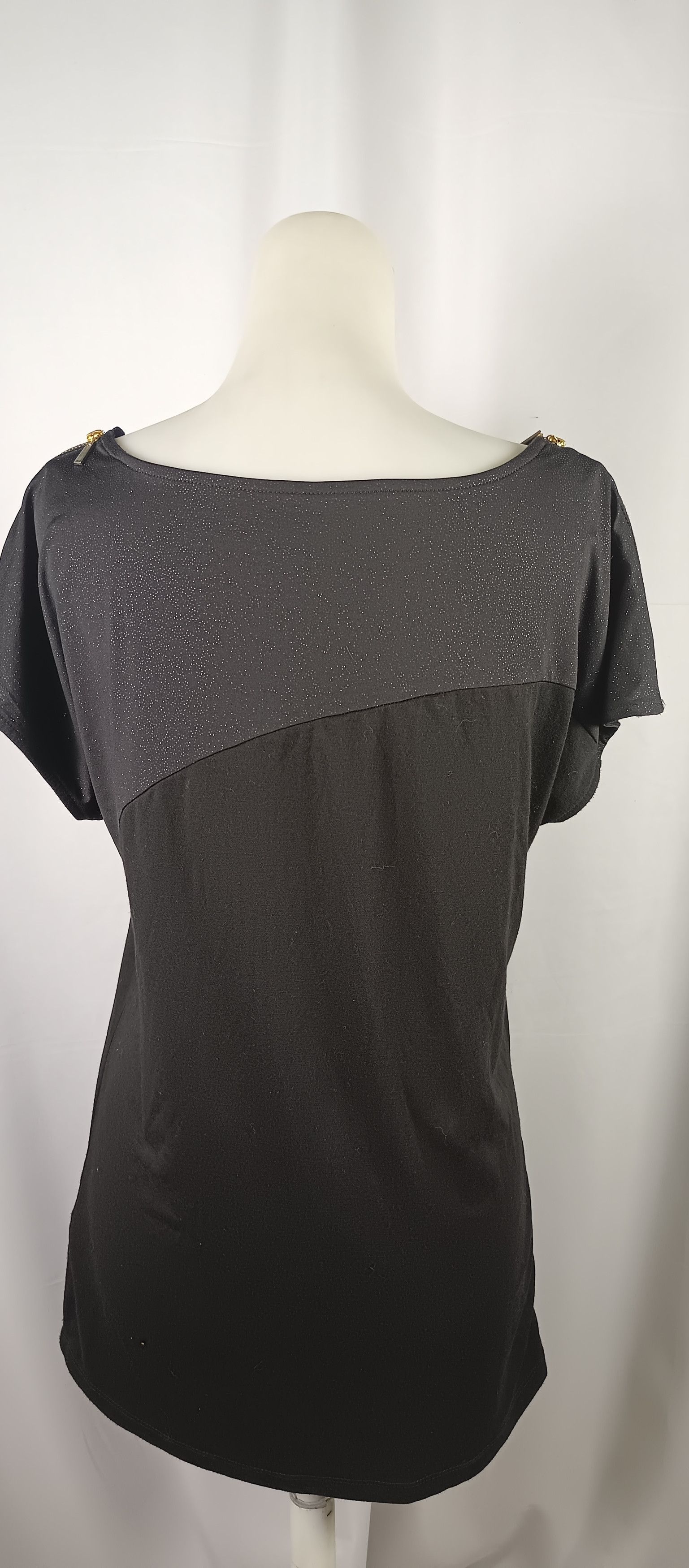 Beauty Beast × Japanese Brand PASTIME Women's Black Tsirt Rhinestones Zipp on Shoulder Size L / US 10 / IT 46 - 13 Thumbnail