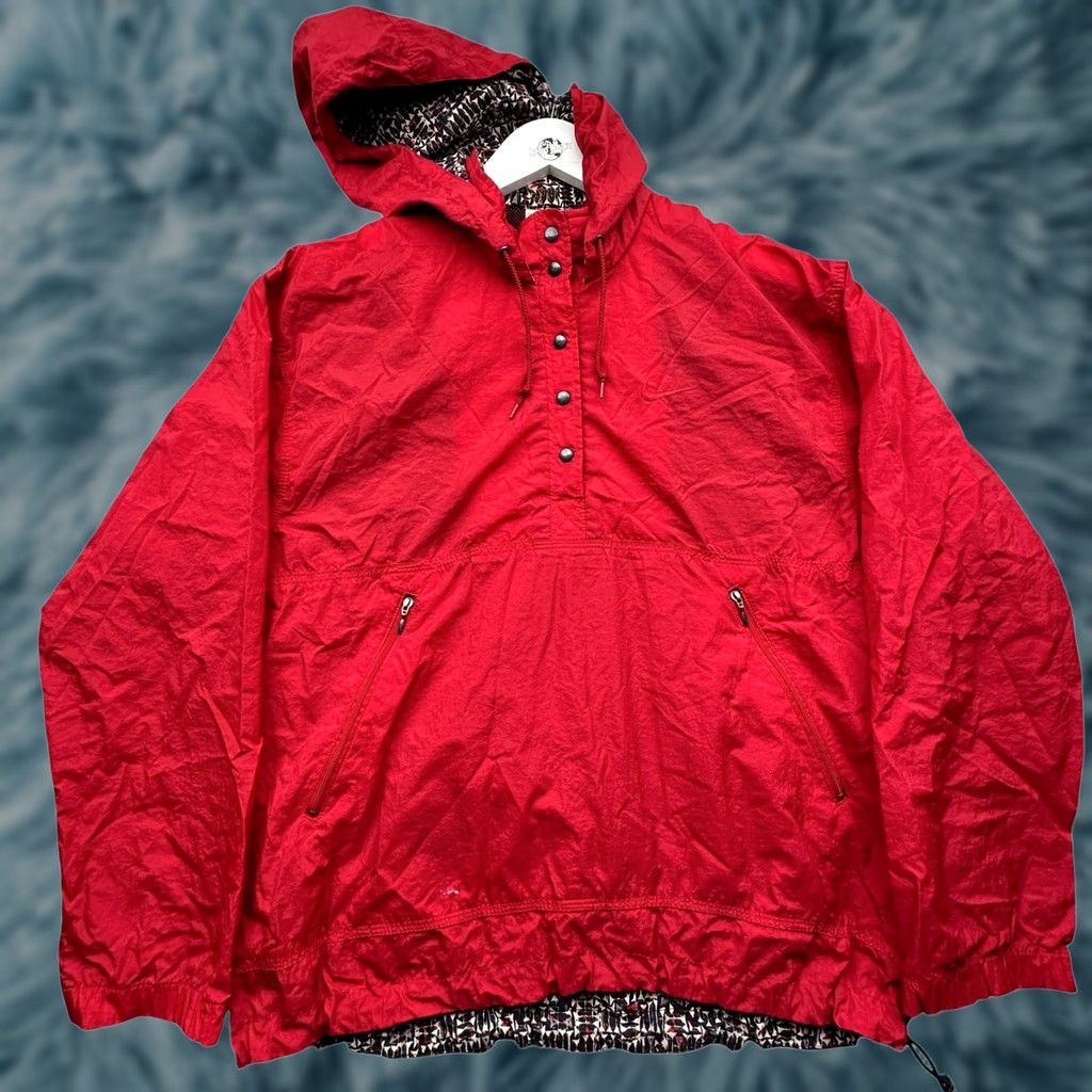 Nike VINTAGE Nike Nylon Windbreaker Jacket Womens Small Hooded Red 90s Windbreaker Zip Full Zip Zipper Logo S Size S / US 4 / IT 40 - 1 Thumbnail
