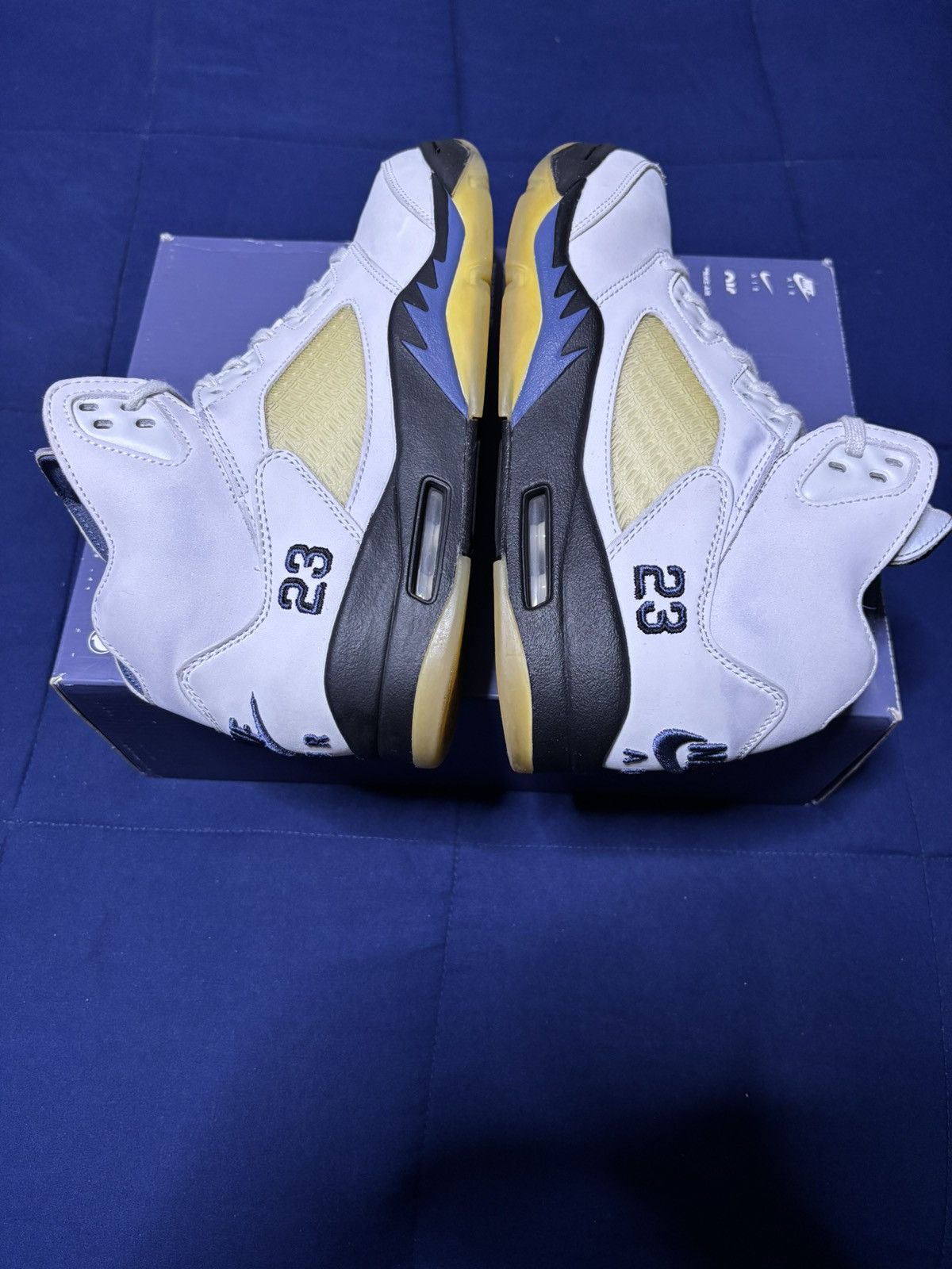 Jordan Brand Jordan 5 Retro A Ma Maniere Dawn 2023 Size 9M/10.5W Size US 9 / EU 42 - 2 Thumbnail