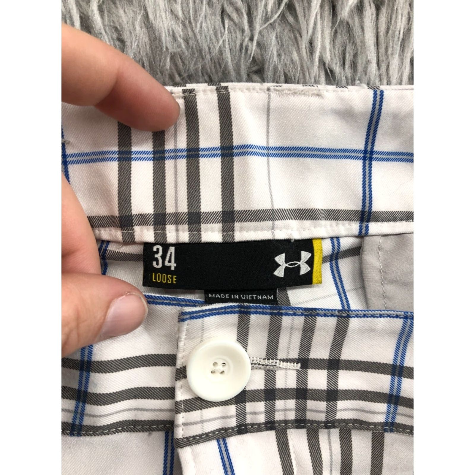 Under Armour Under Armour Shorts Mens 34 Plaid Bermuda Light Wash White Mid Rise Loose 5-Pocket Logo Belt Loops Cotton Blend Regular Comfort Casual Shoes Size US 34 / EU 50 - 7 Thumbnail