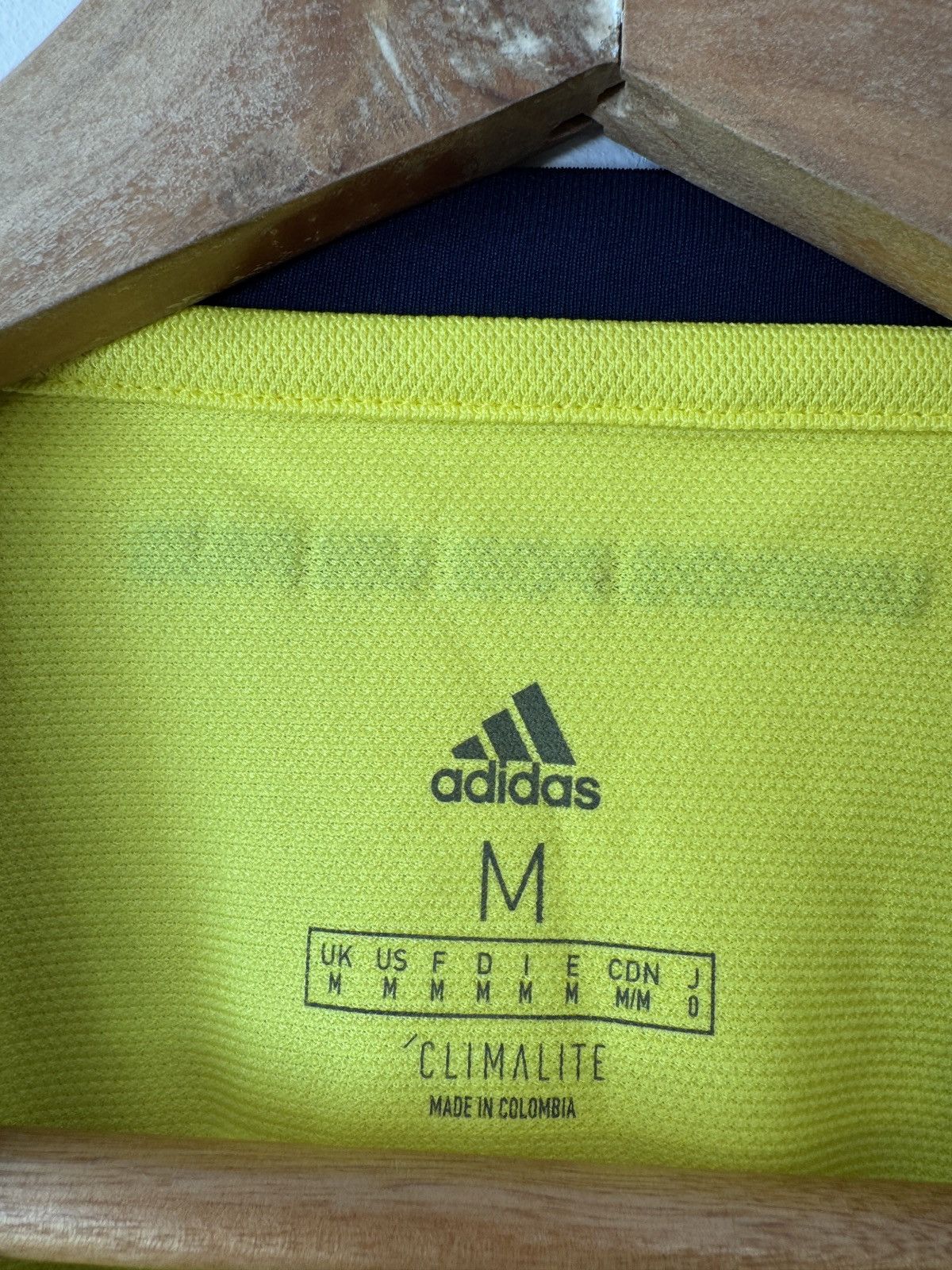 Adidas Colombia 2018-2019 Home Soccer Longsleeve Jersey Adidas Kit Size US M / EU 48-50 / 2 - 12 Thumbnail