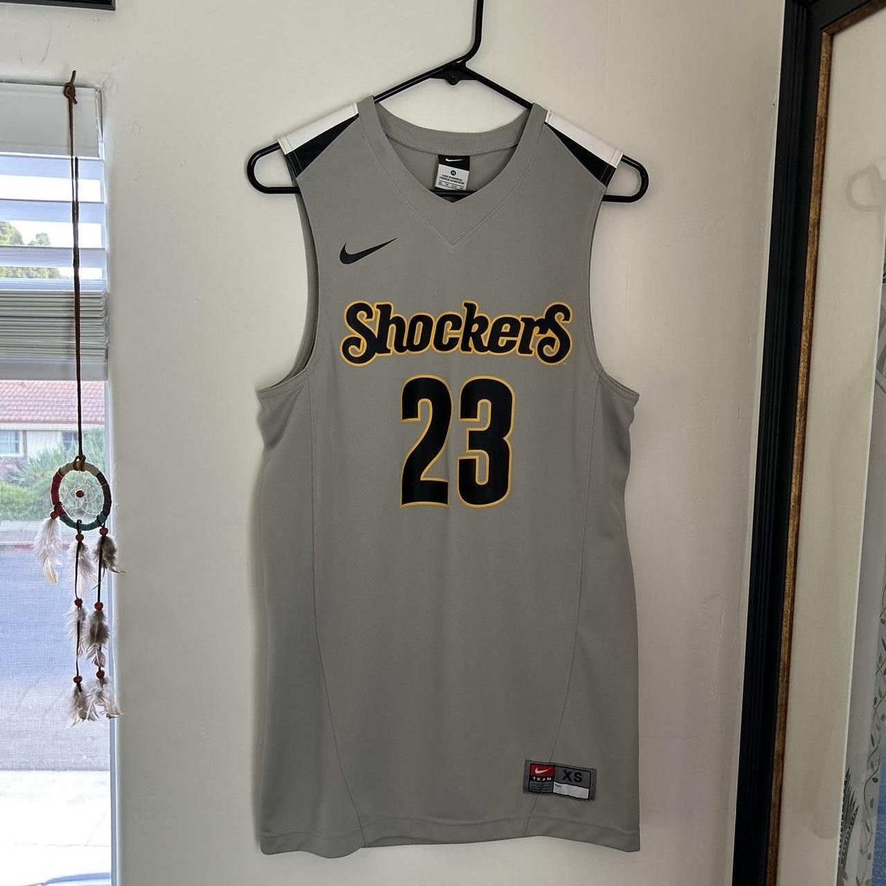 NCAA Wichita State Shockers Fred VanVleet Jersey - XS Size US XS / EU 42 / 0 - 1 Thumbnail