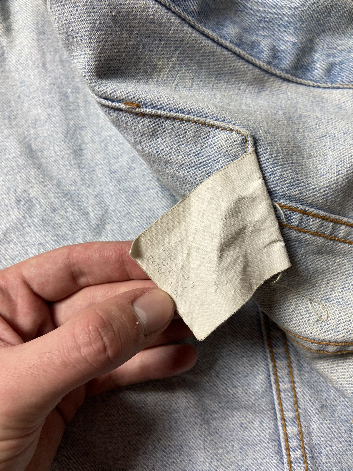 Levi's × Levi's Vintage Clothing Rare 90s Levi’s Denim Jacket Blue Distressed Jeans Size US XL / EU 56 / 4 - 12 Thumbnail