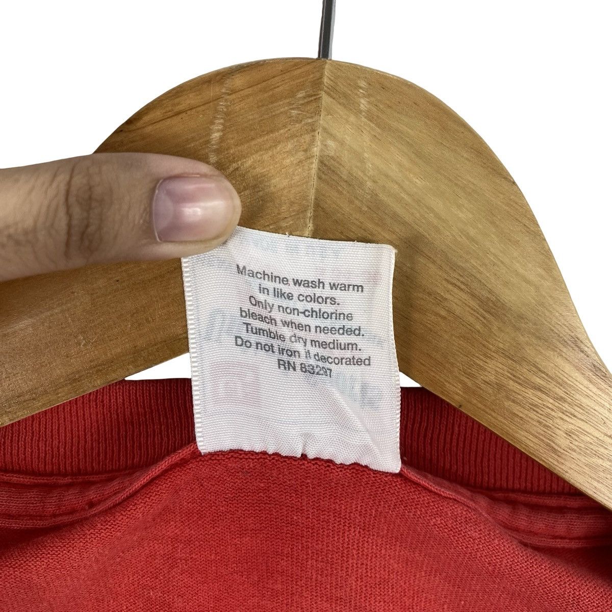 Vintage Vintage ALLURE GROUP Minimal Chest Logo Classic Tee Size US S / EU 44-46 / 1 - 10 Thumbnail