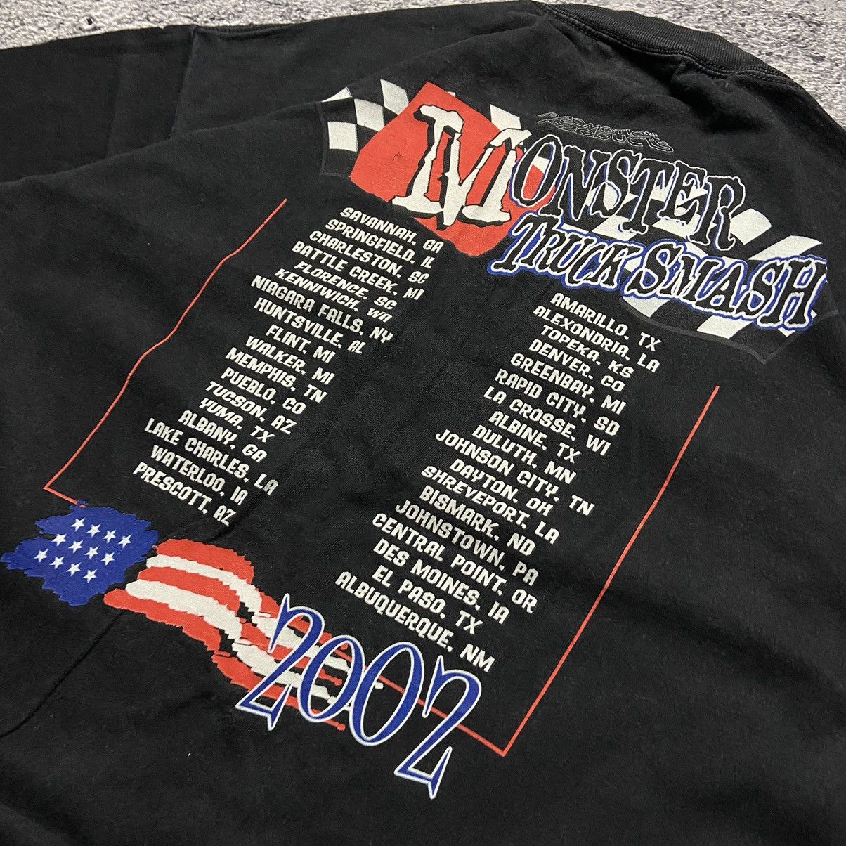 Vintage Vintage Monster Truck Smash Show USA Tour 2002 Size US XL / EU 56 / 4 - 13 Thumbnail