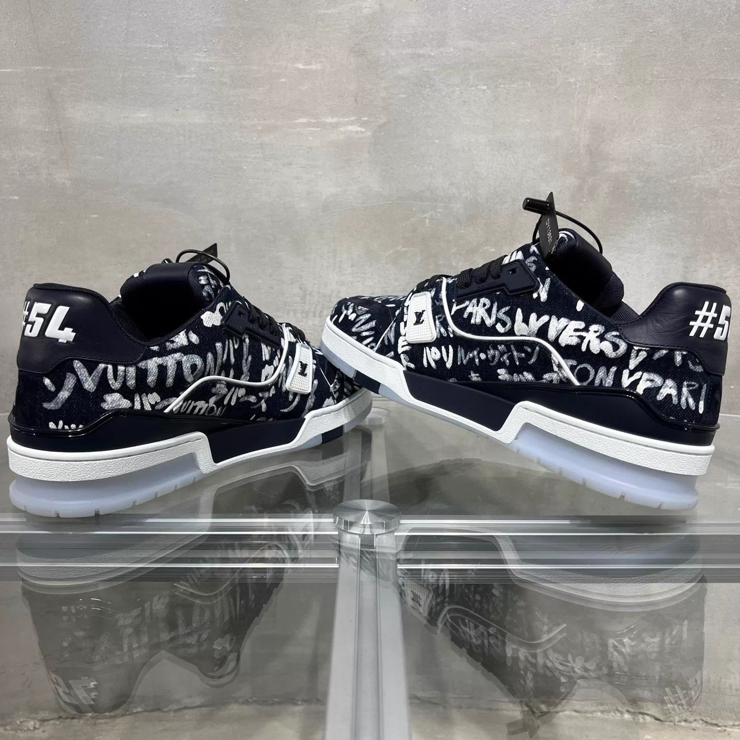 Louis Vuitton Louis Vuitton x Nigo Trainer FW25 Blue Graffiti UK9 43 Size US 10 / EU 43 - 5 Thumbnail