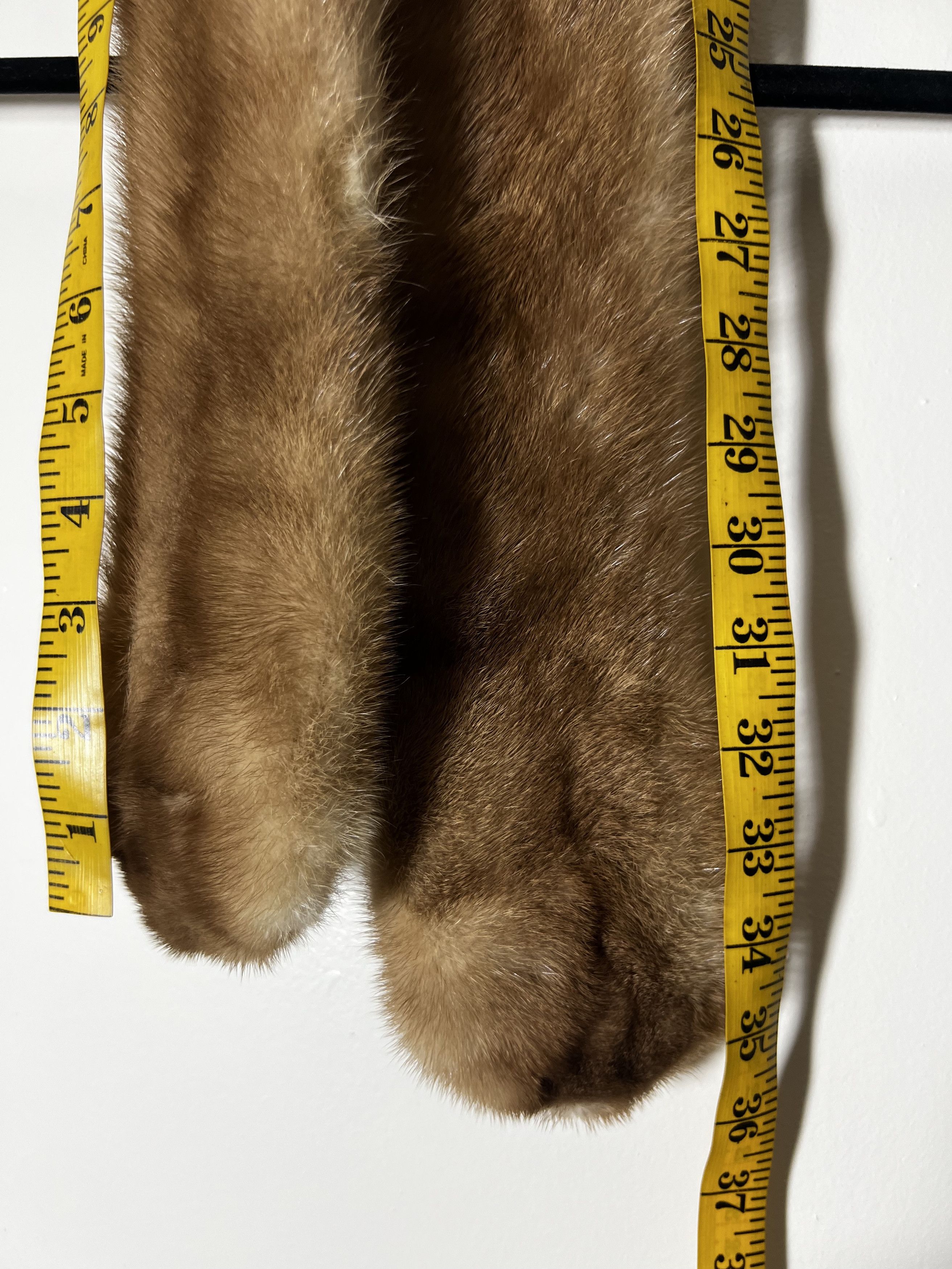 Other × Vintage Vintage Fine Apparel L.B. Bell Fur Co. Galesburg, IL Stole Size ONE SIZE - 10 Thumbnail