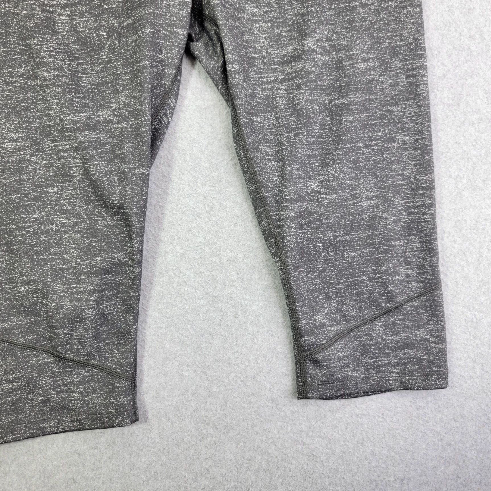 The North Face The North Face Flash Dry Womens XL Gray Activewear Leggings Pants yoga workout Size 40" / US 18 - 4 Thumbnail